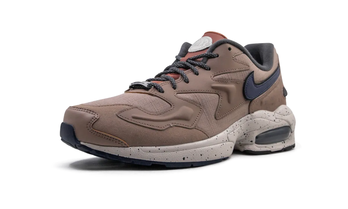 gym - ready anti - blister shoes Air Max2 Light LX