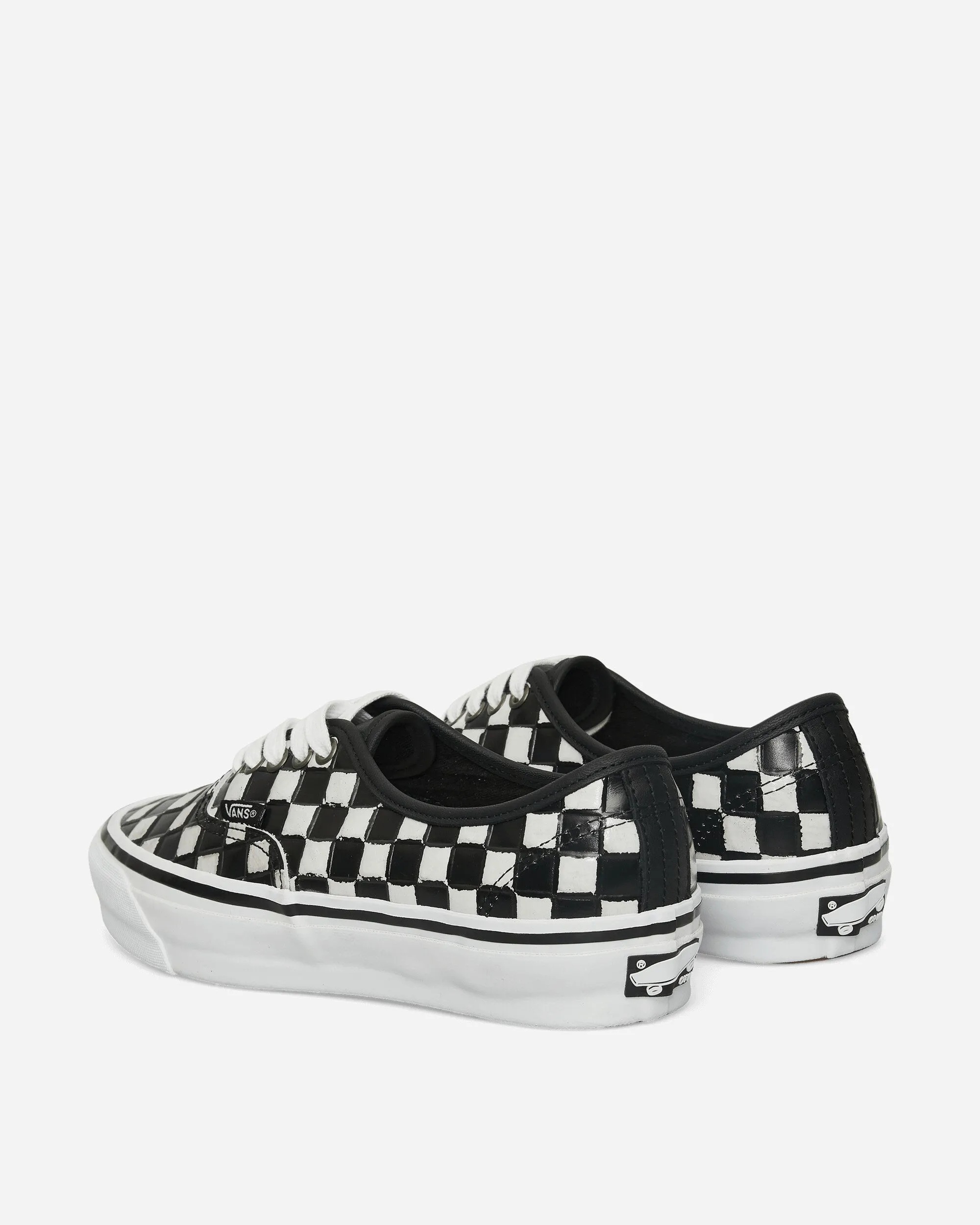 Muscle Friendly Minimalist Footwear Design Authentic 44 Leather Check Vibram Sneakers Black / White