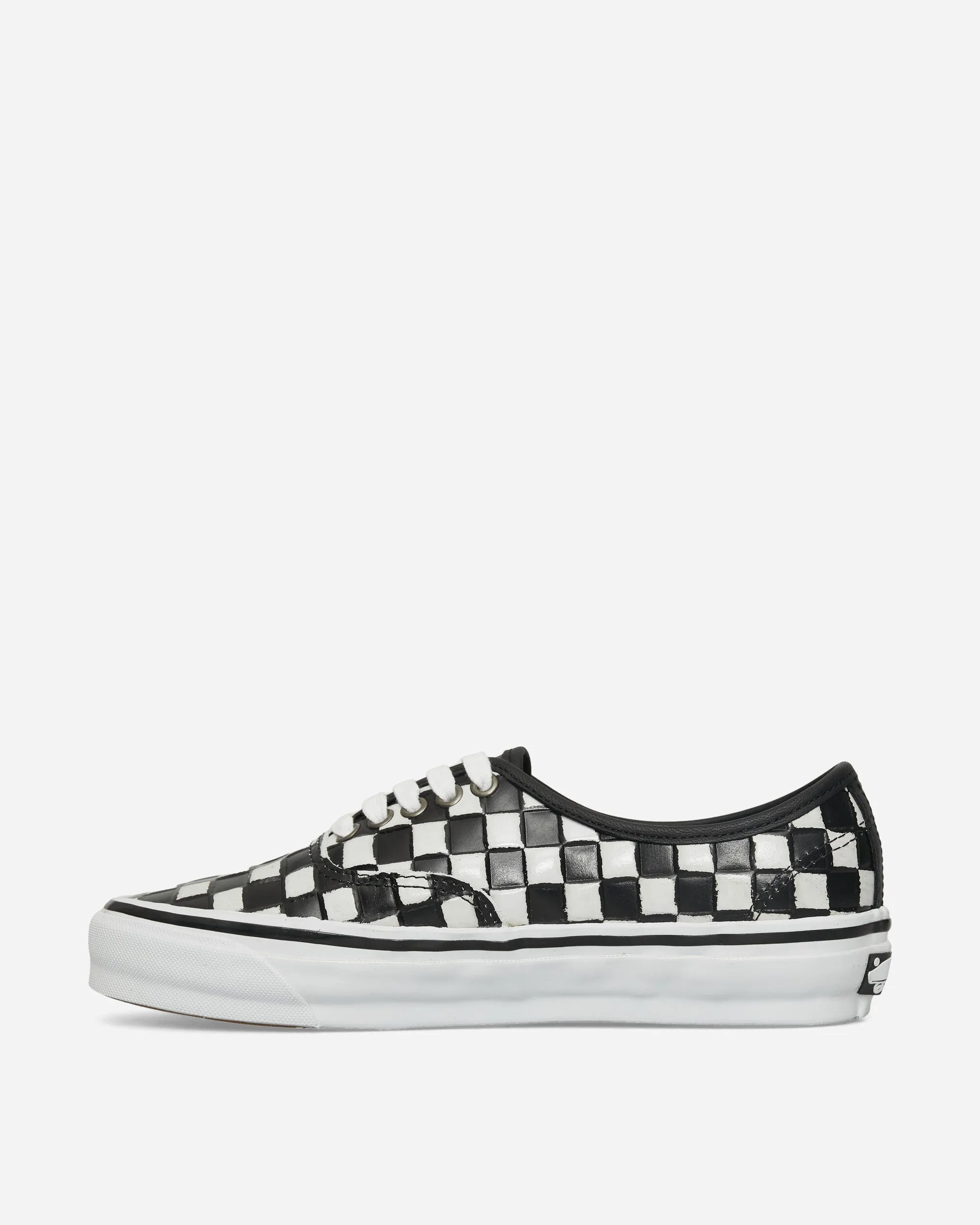 Authentic 44 Leather Check Vibram Sneakers Black / White Molded Heel