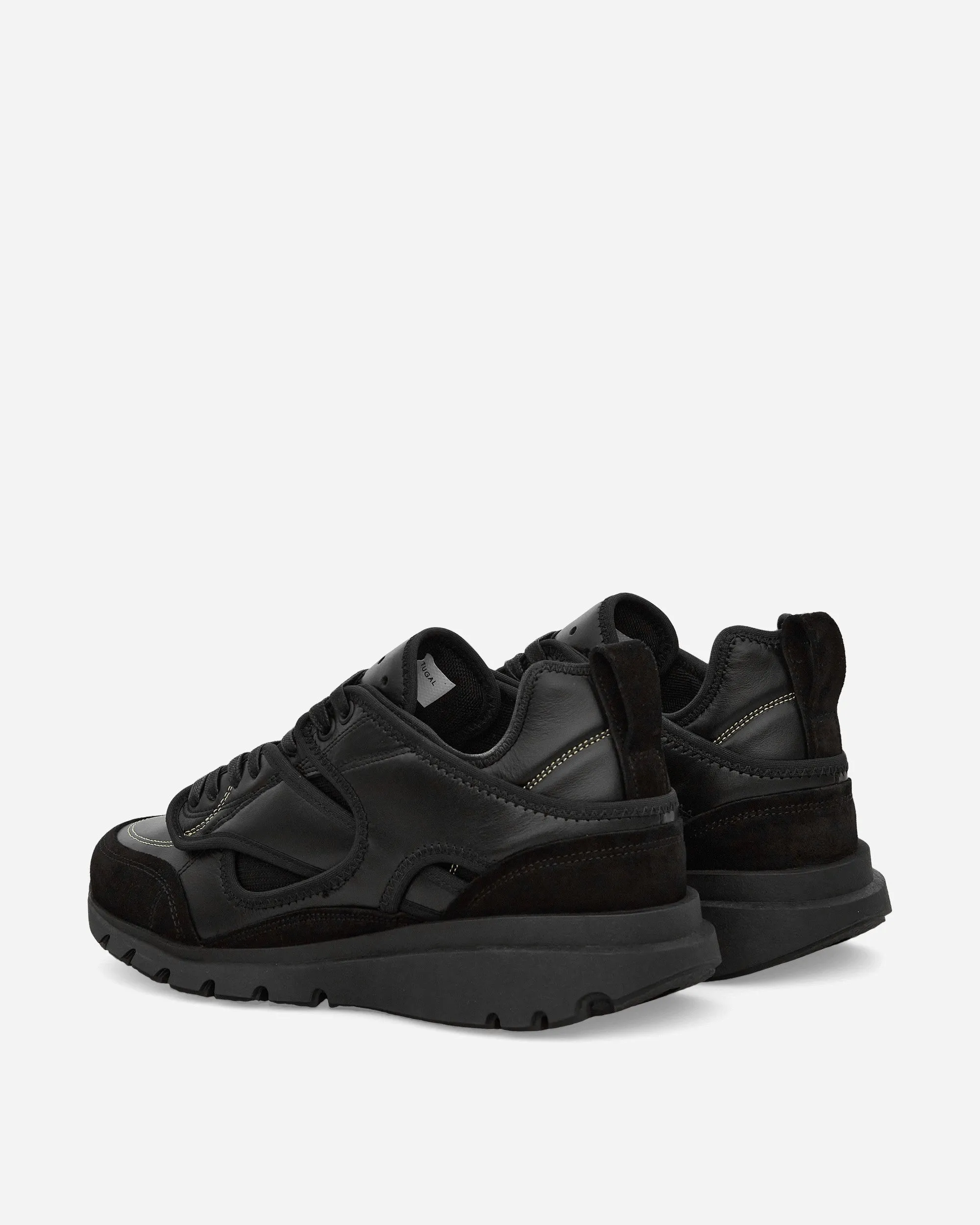 Aurora Runner Sneakers Black Slip On Mechanism