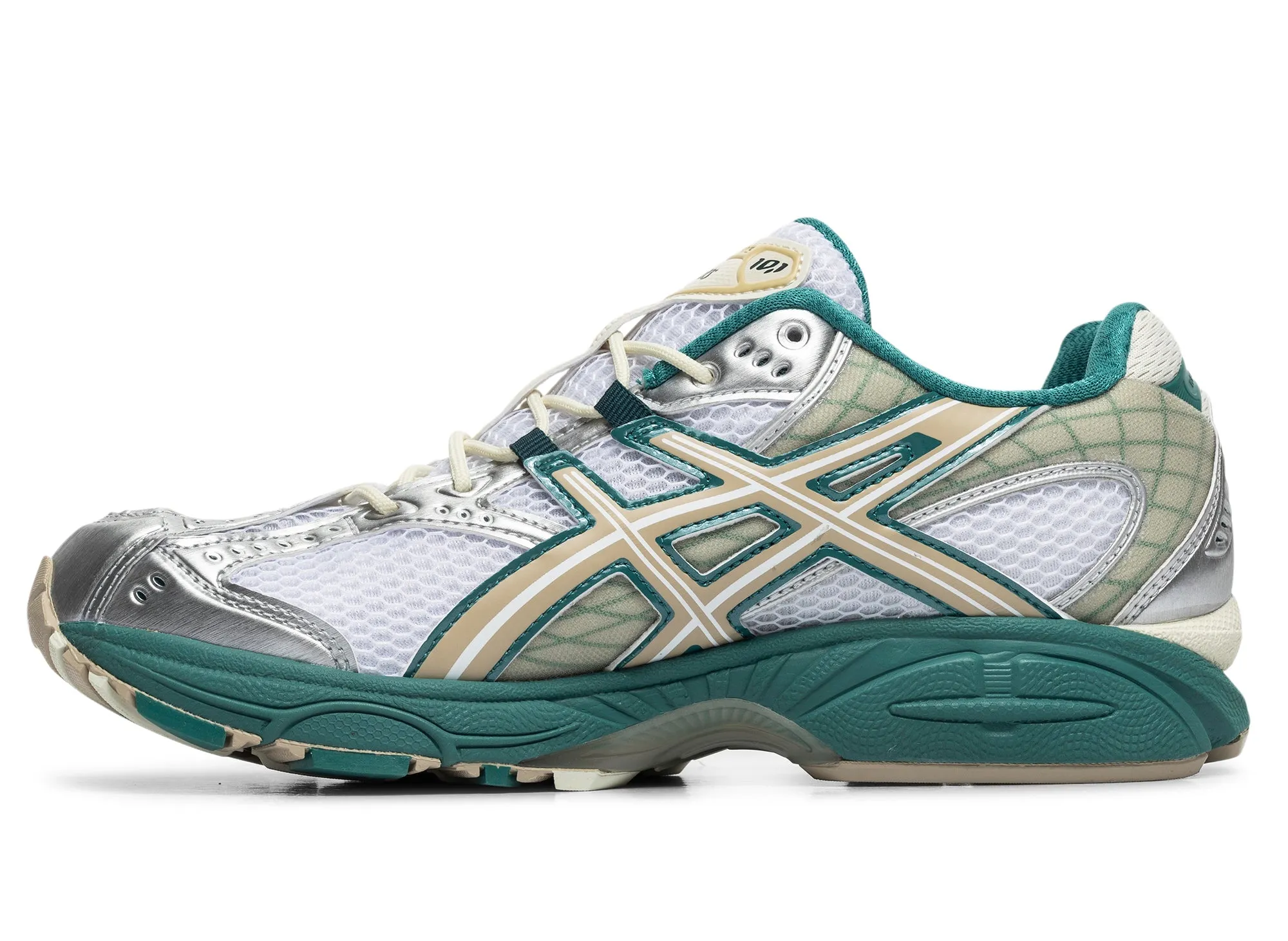 Video Look Asics Gel-Nimbus 10.1 'White / Rainy Lake'
