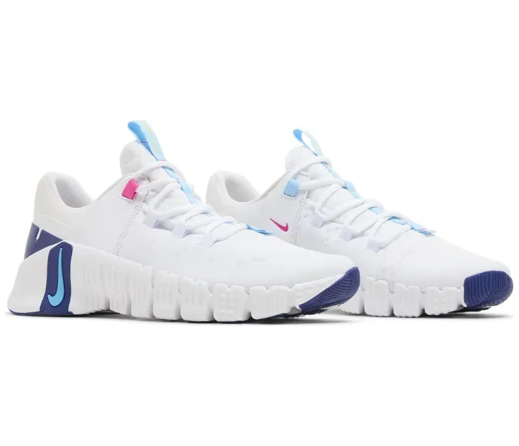 Women's Nike Free Metcon 5 (White/Aquarius Blue) Foot Control Vibrant Design