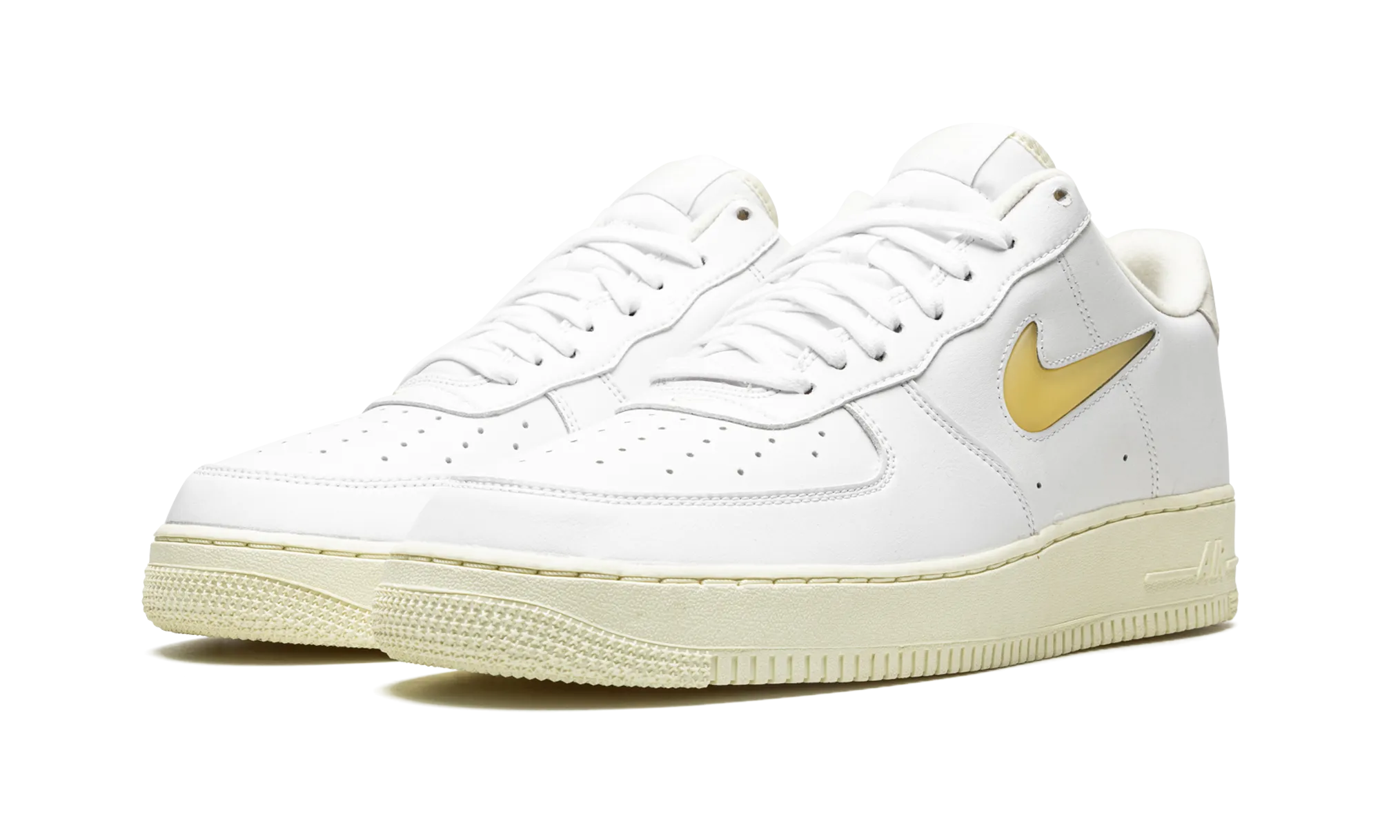 All-day breathability adjustable lacing system Air Force 1 Low Jewel "White/Pale Vanilla"