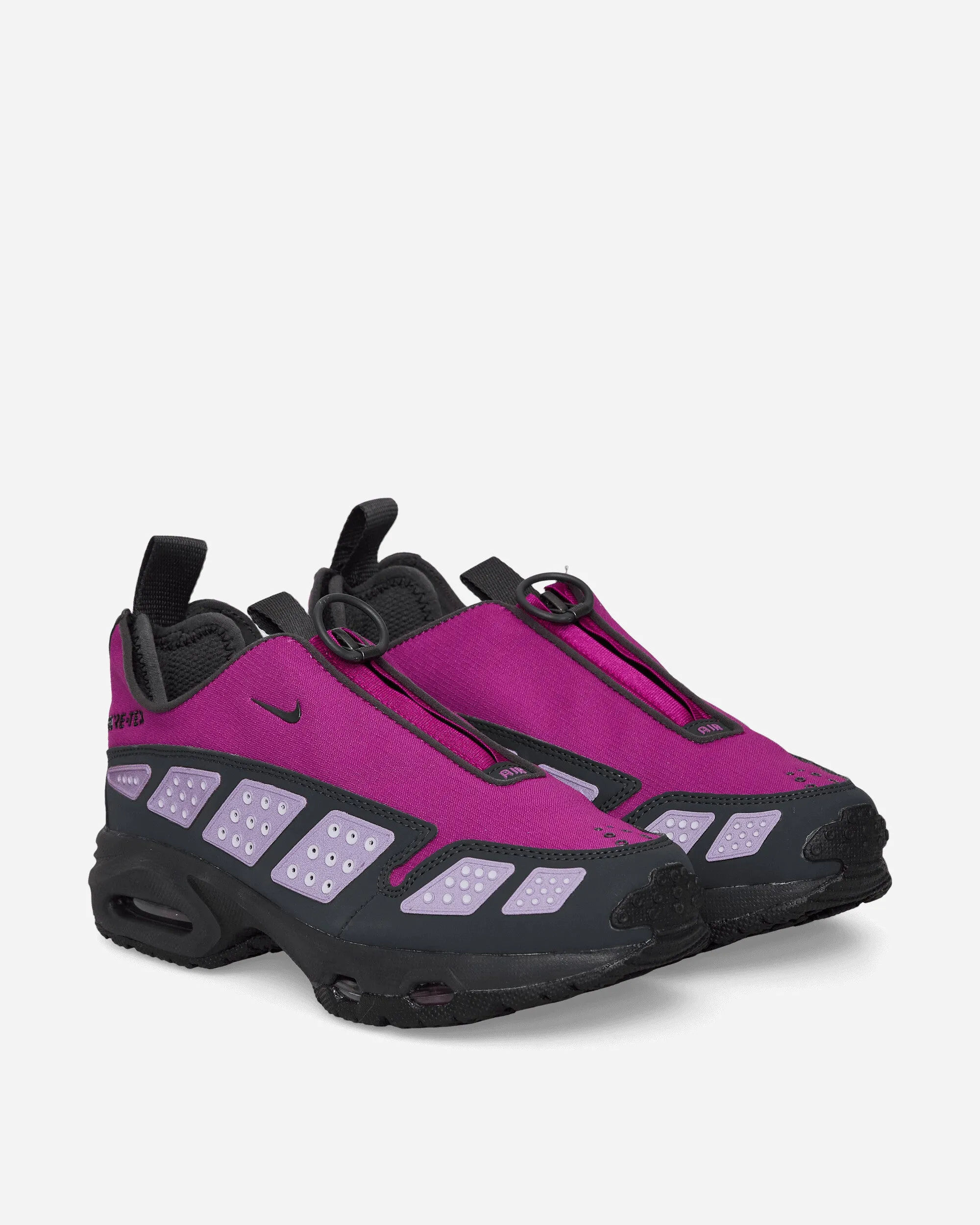 Classic Form Breathability Women's Air Max SNDR GORE-TEX Sneakers Bold Berry / Dark Smoke Grey