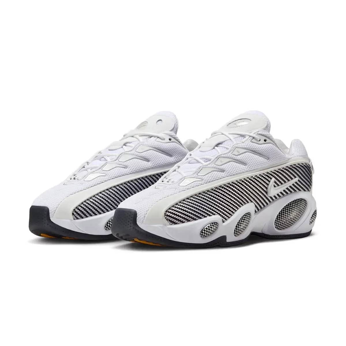 Nocta Glide 'Black White' line