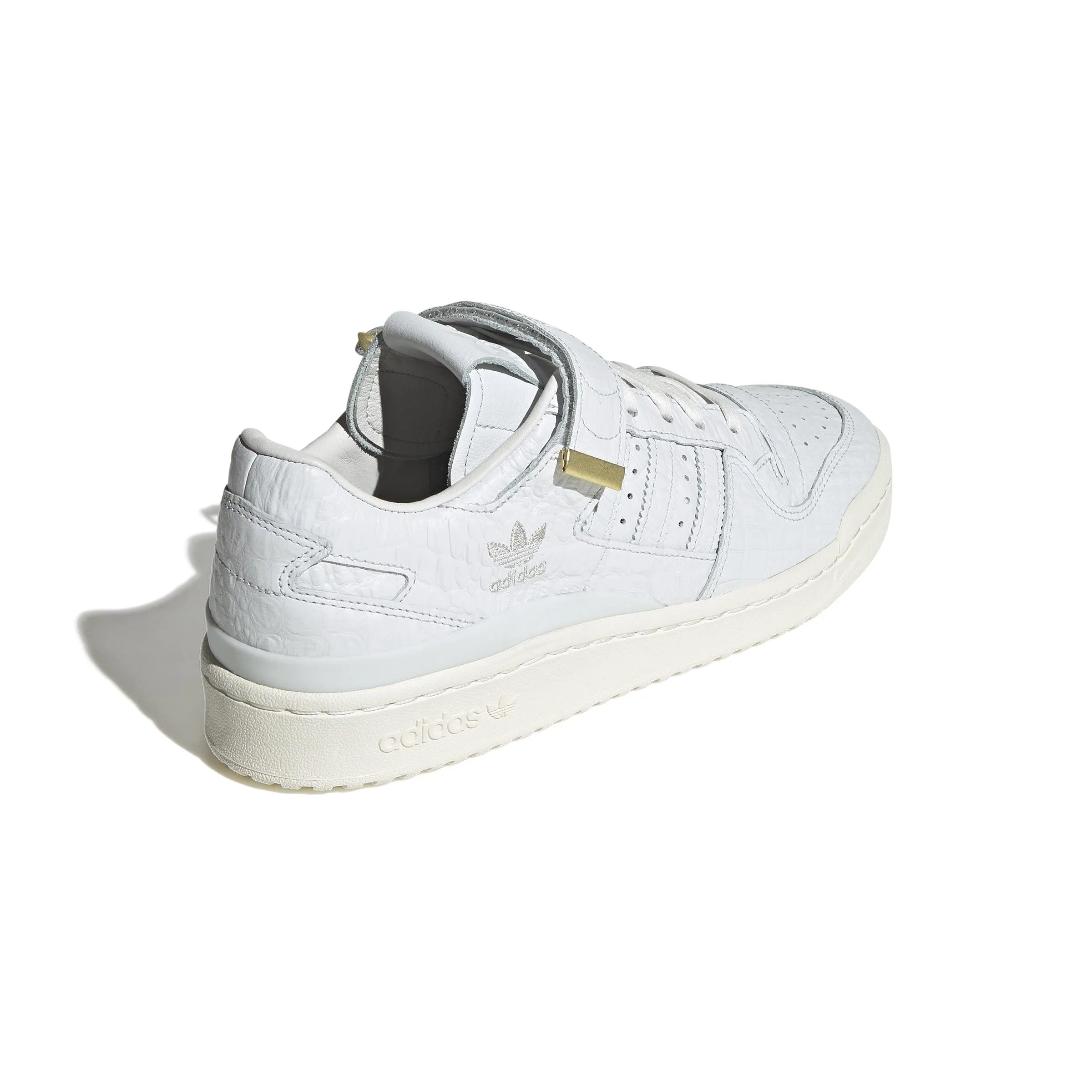 Distinctive materials Pilates practitioners - specific functions Forum 84 Low 'Crystal White'