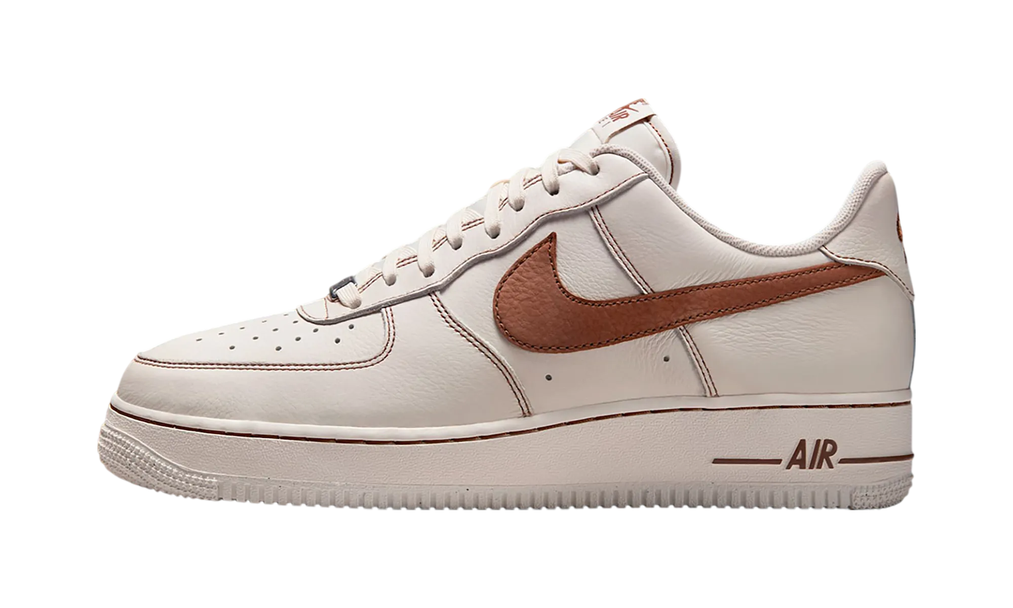 Air Force 1 '07 LV8 "Ivory Saddle Bro" Traction Optimized Grip Comfortable Midfoot