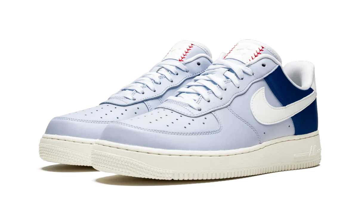 Neutral design Stretch Step Air Force 1 '07 QS "City Pride Toronto"