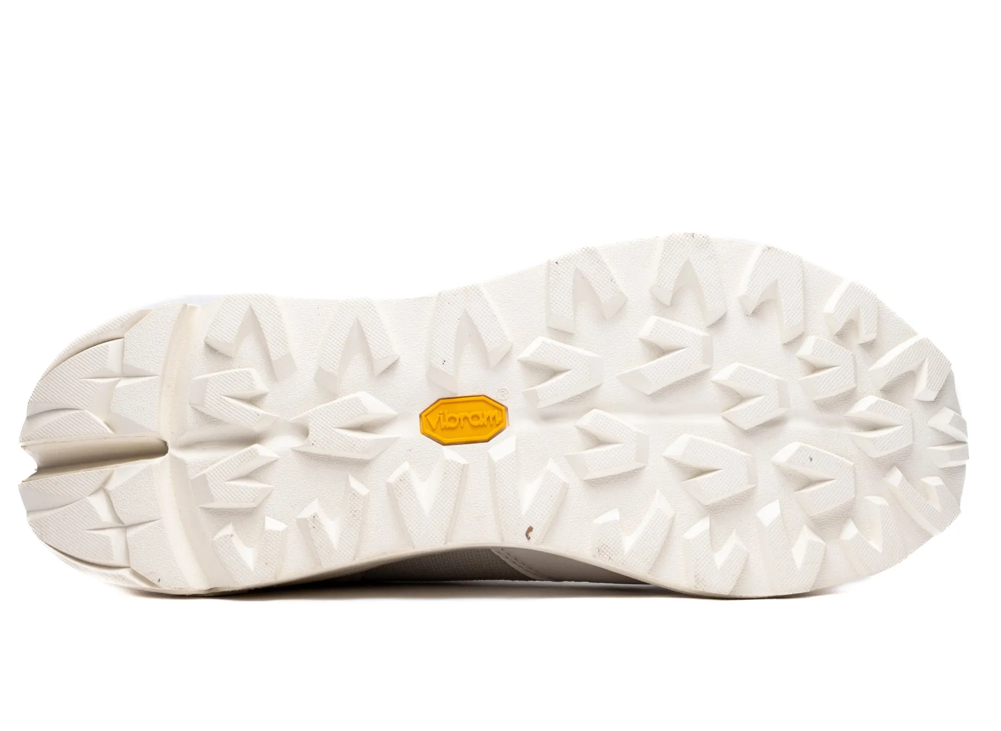 Hot Pick Gloss Finish Brandblack Auru in White