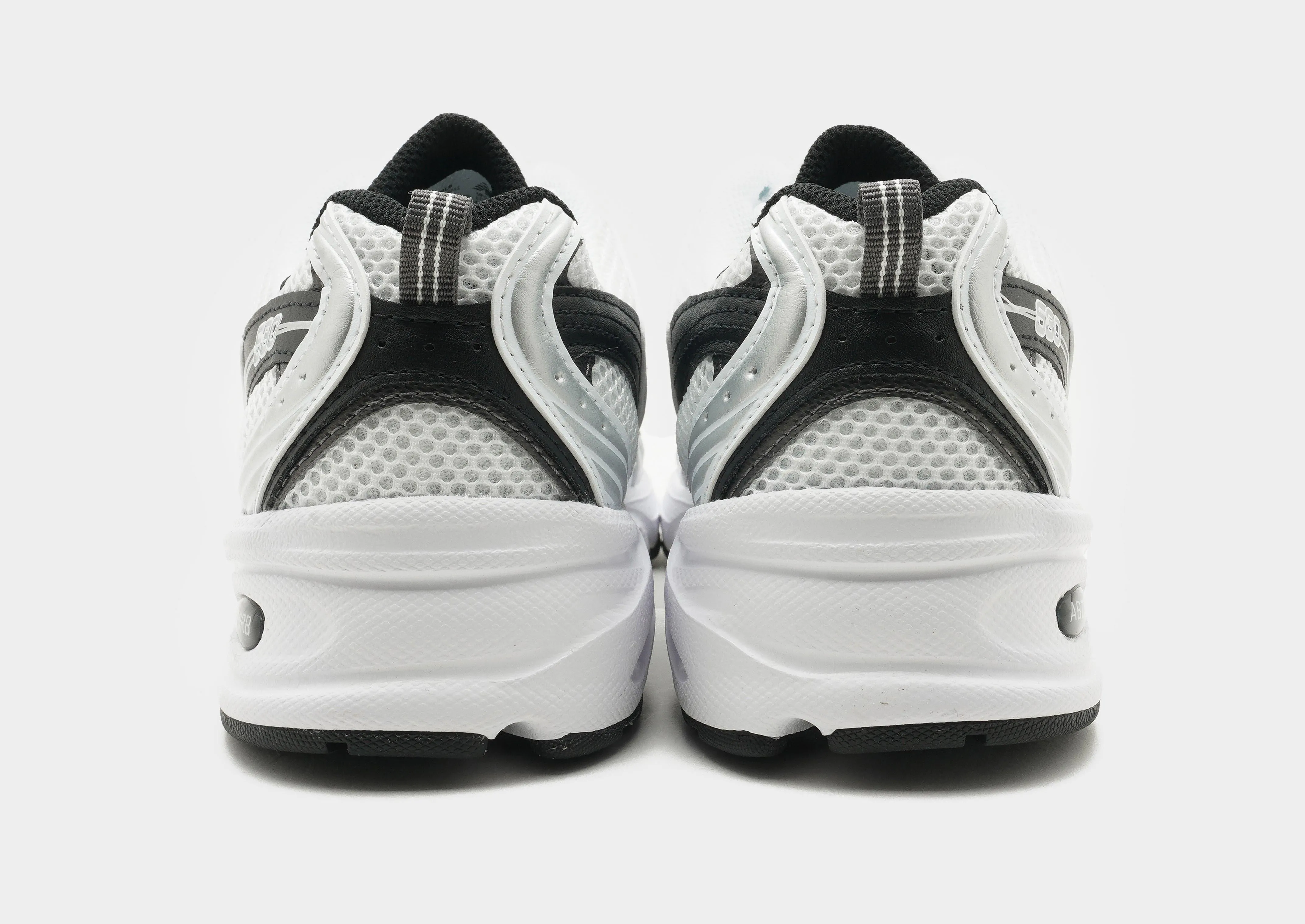 amateur running footwear 530