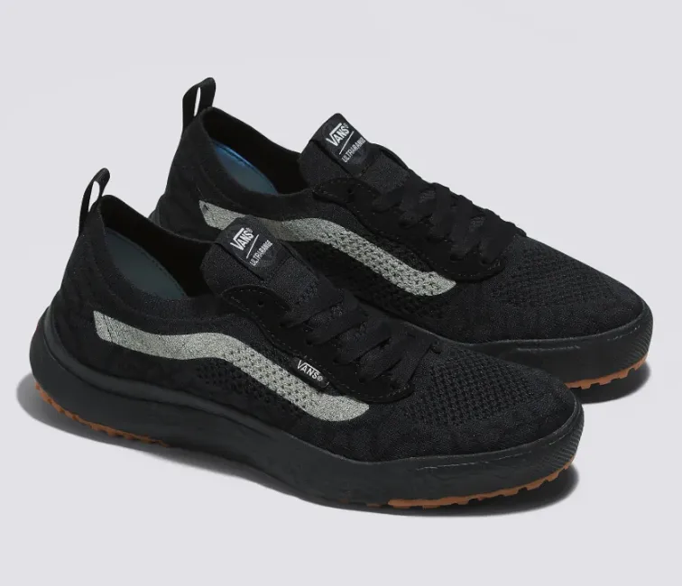 Vans UltraRange VR3 (Black/White) Weather Ready