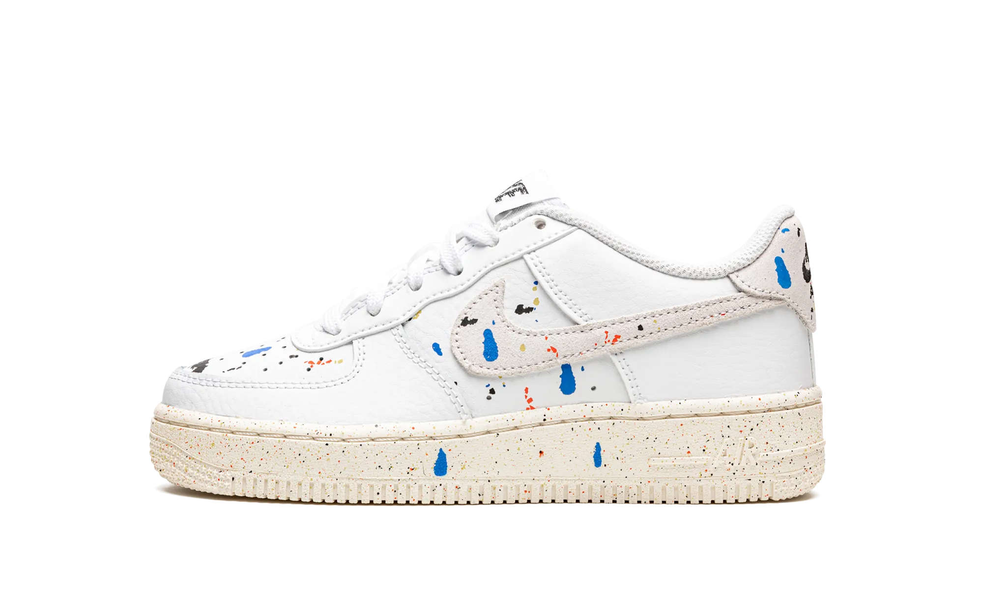 Foot alignment Fresh materials Air Force 1 LV8 3 GS "Paint Splatter - White"
