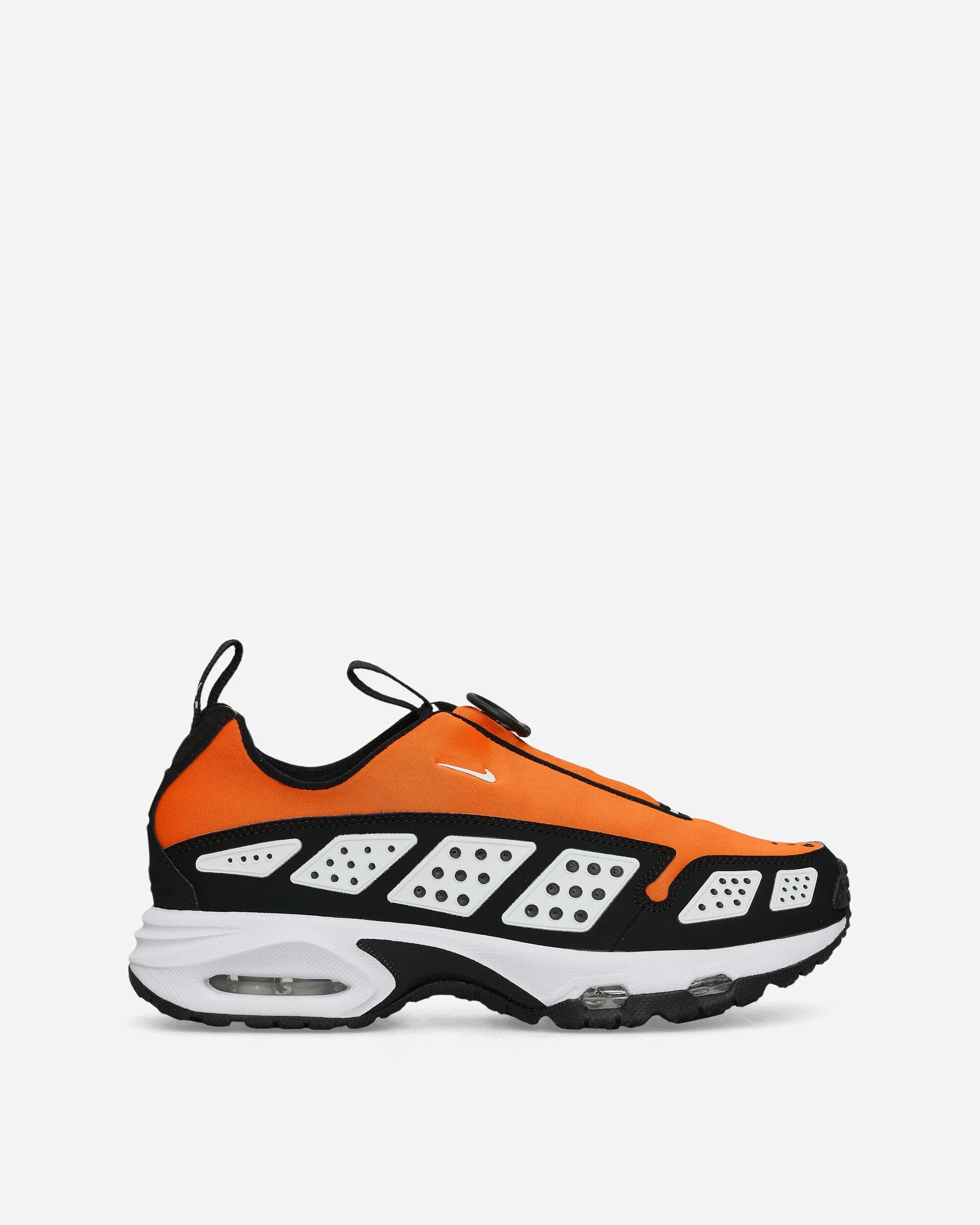 Heel Stabilizer Design Recycled Rubber Women's Air Max SNDR Sneakers Safety Orange / Black