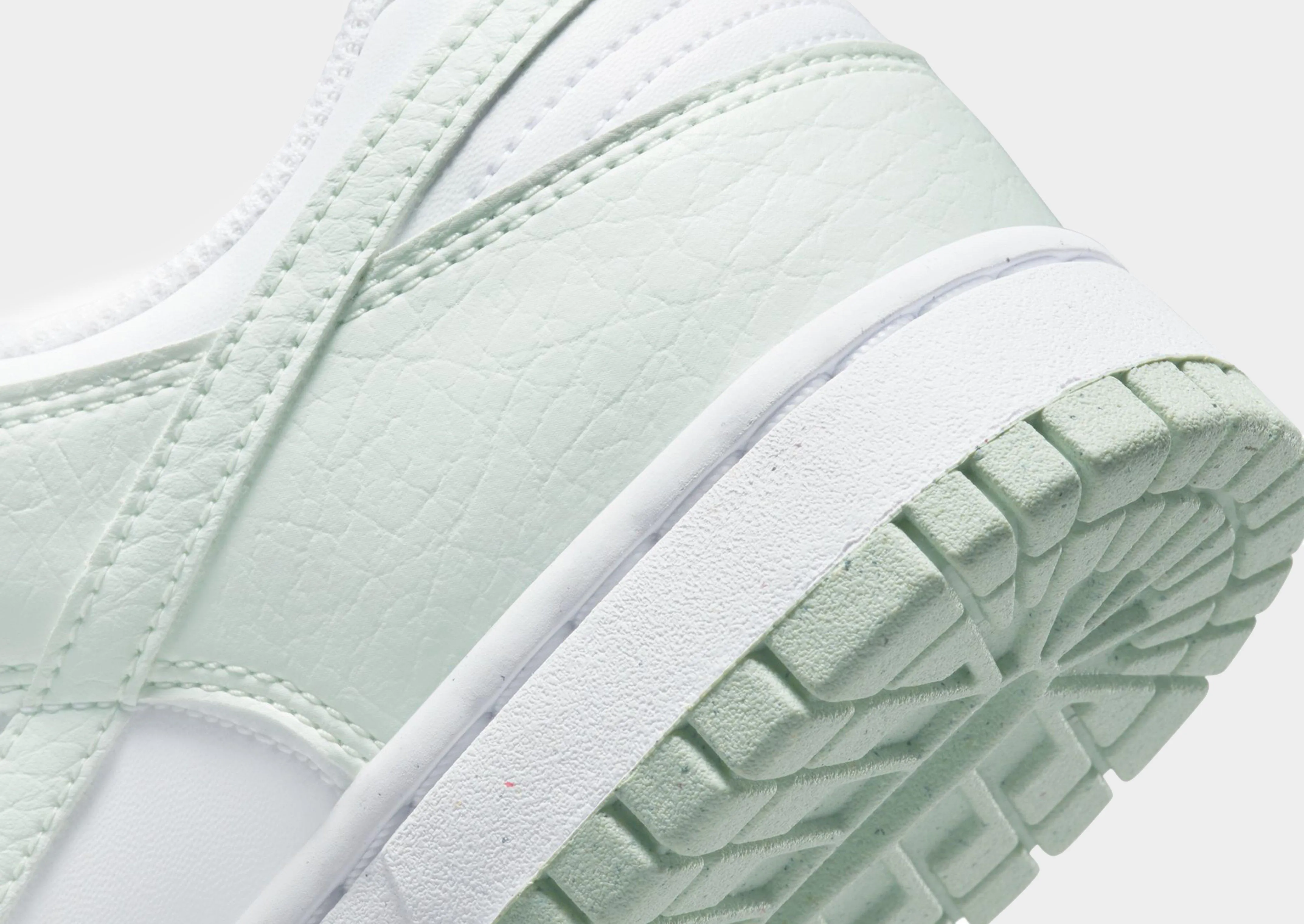 Light   weight   design Dunk Low Women's