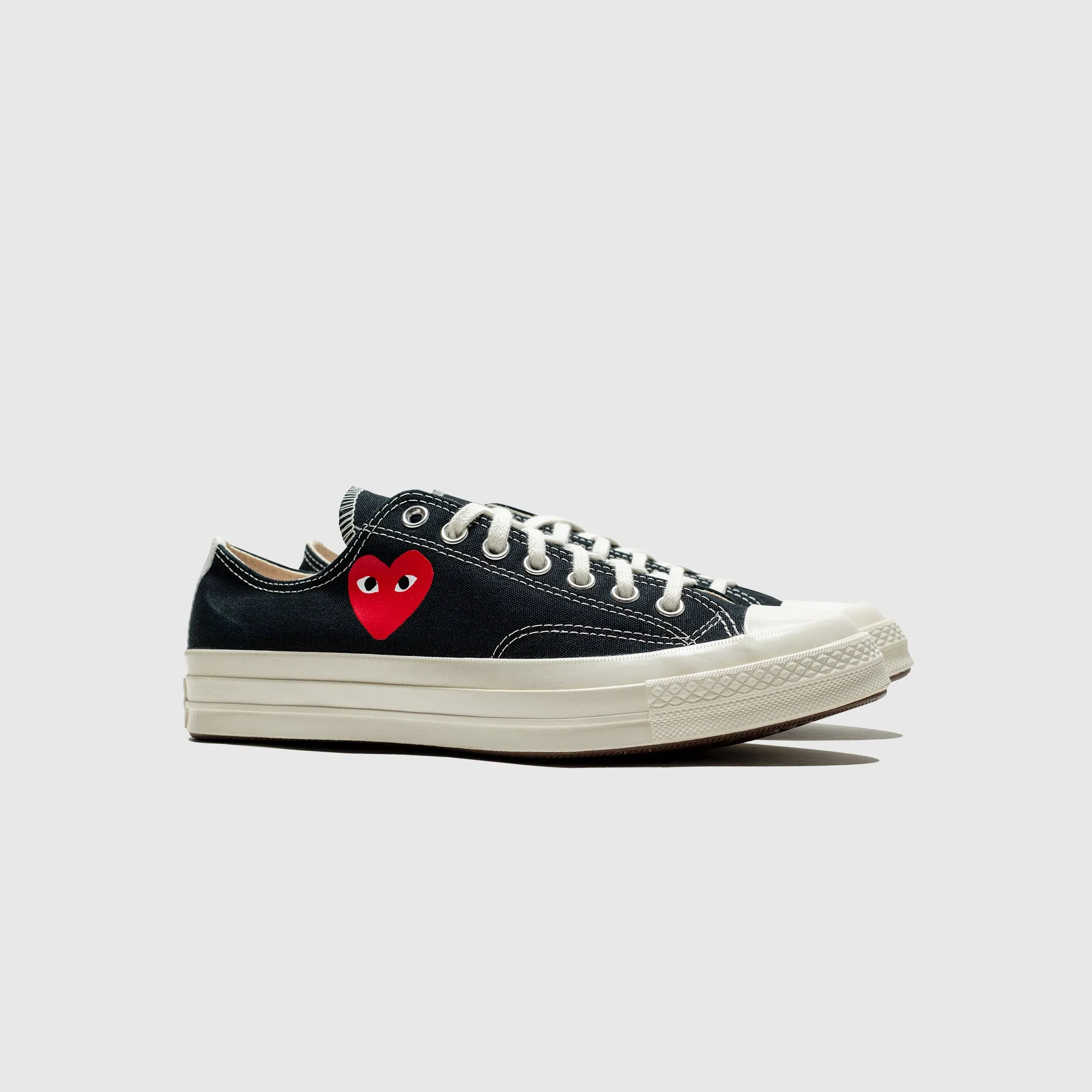 CHUCK TAYLOR ALL-STAR '70 LOW "BLACK SINGLE HEART" Energy Returning Midsole