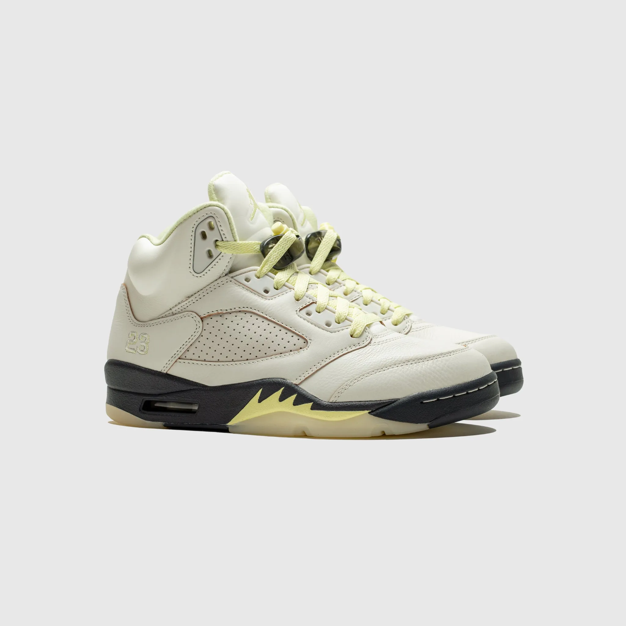 WMNS AIR JORDAN 5 RETRO "LUMINOUS GREEN" Timeless lining Motion Cushion