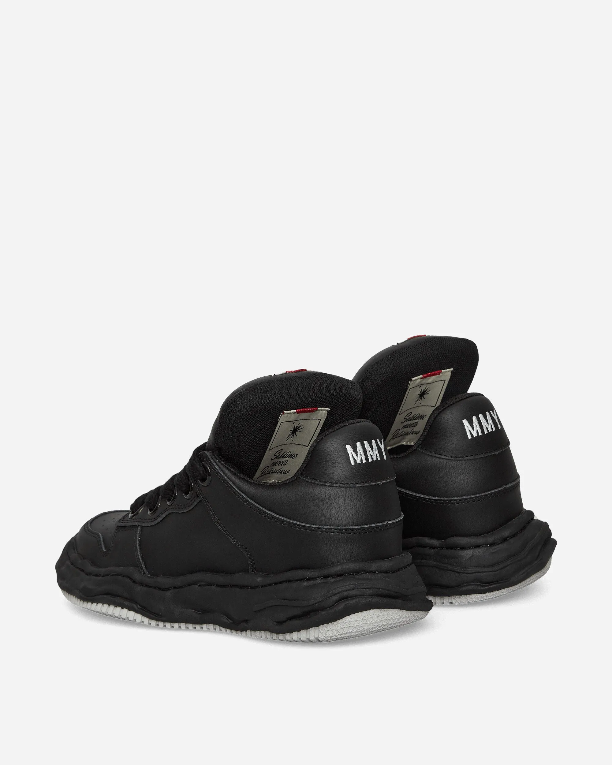 Wayne Puffer OG Sole Leather Low Sneakers Black Signature flexibility