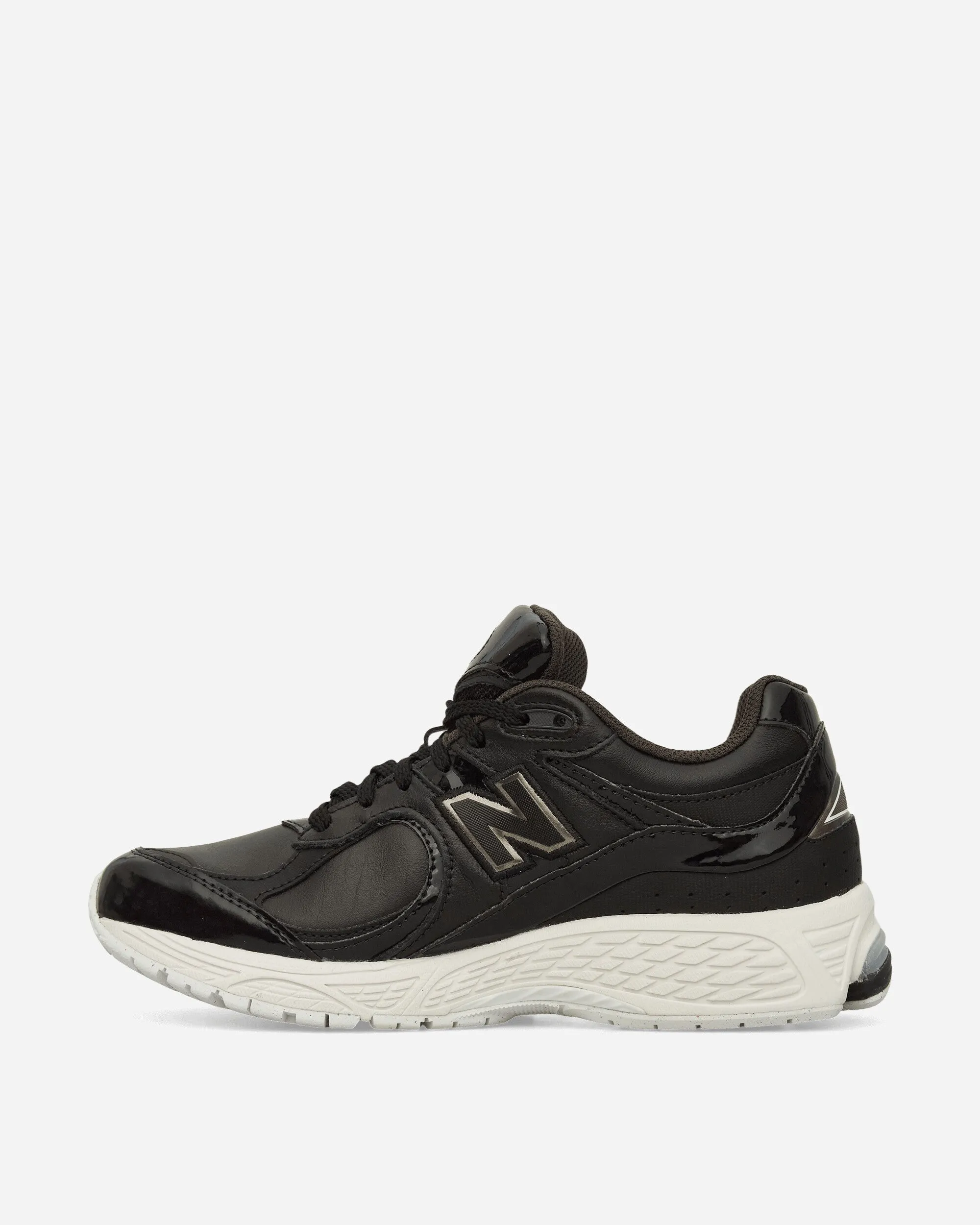 Luxe Comfort neutral support 2002R Sneakers Black