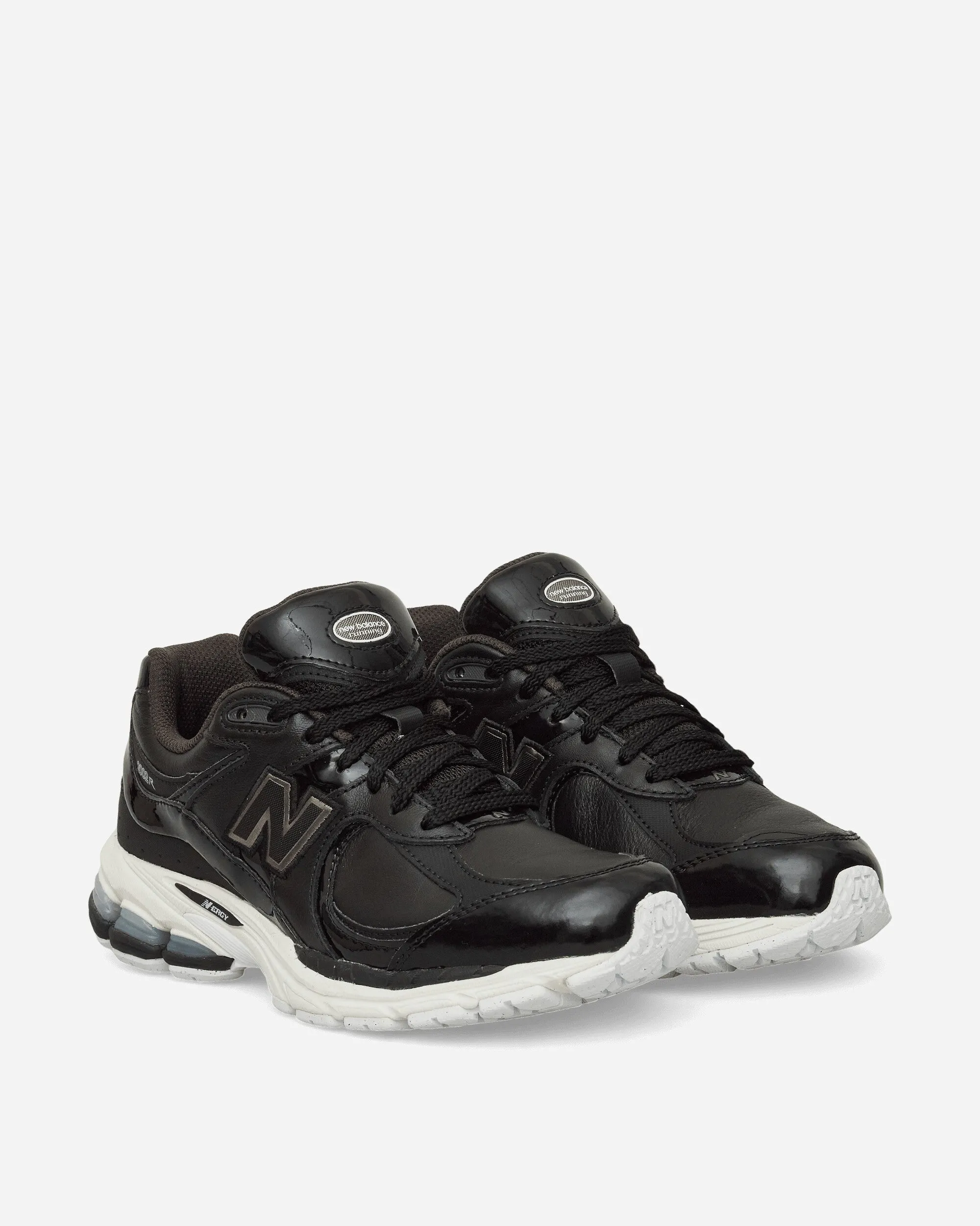 2002R Sneakers Black Cushioned Midsole Design FoamMidsole