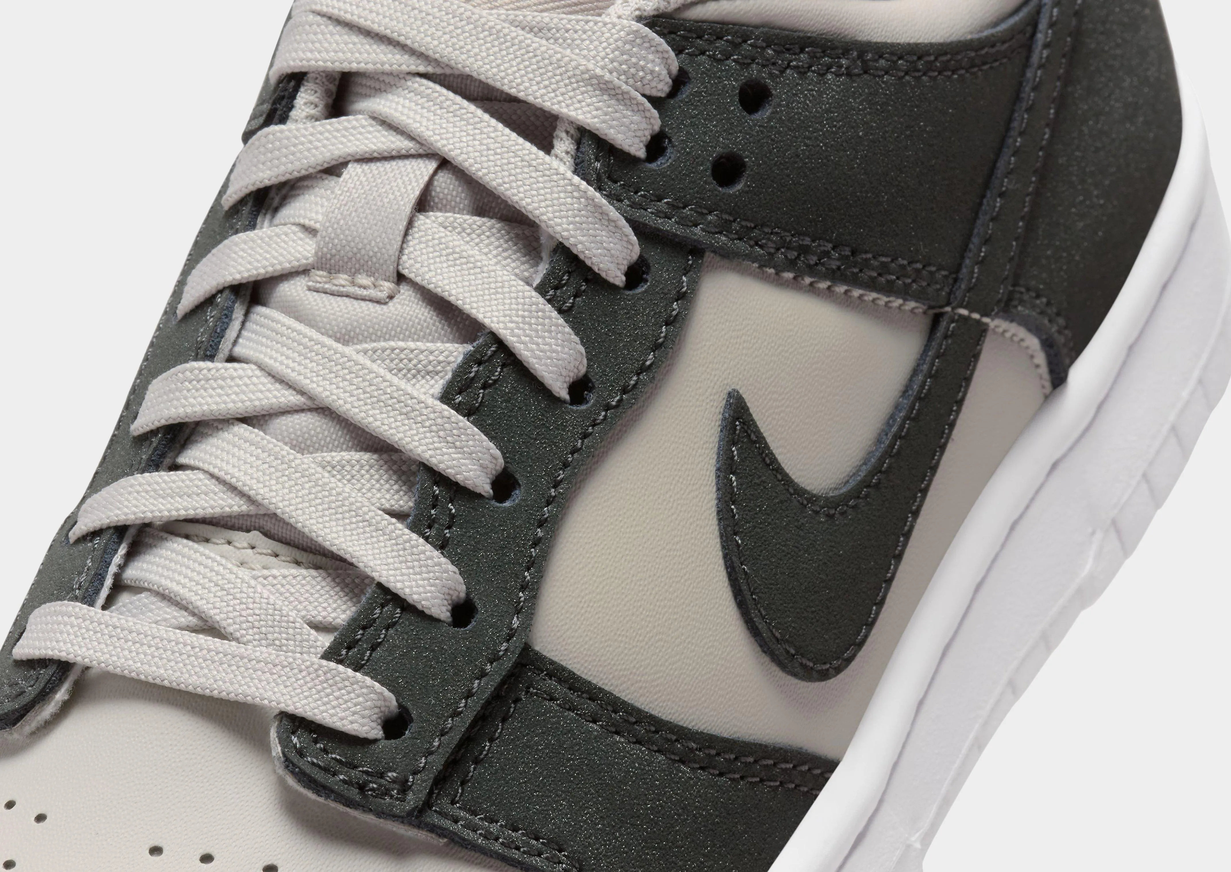 ergonomic Flat Design Dunk Low Junior's