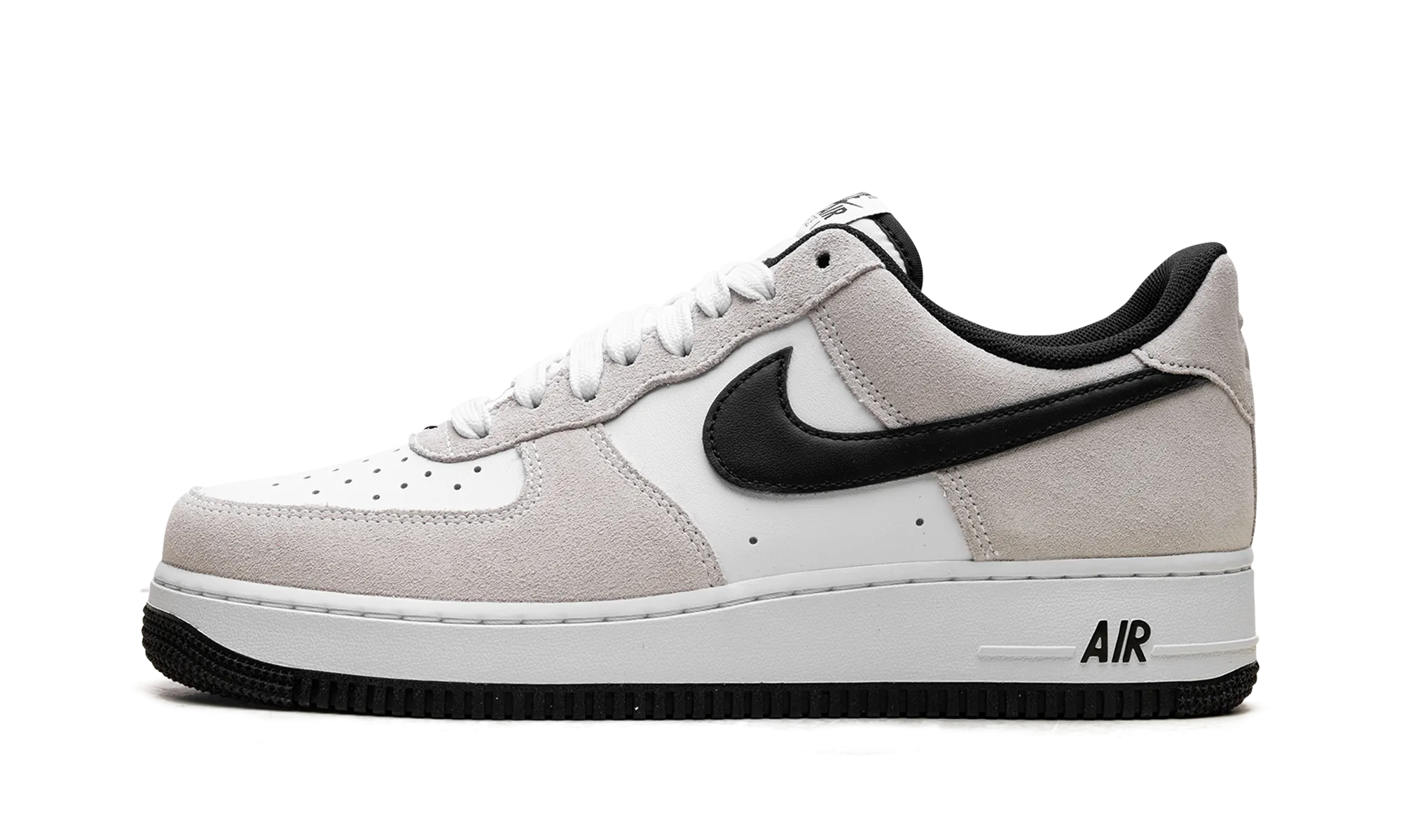 Air Force 1 Low '07 LV8 "White Black" Impact Reduction Technology Zip Closure
