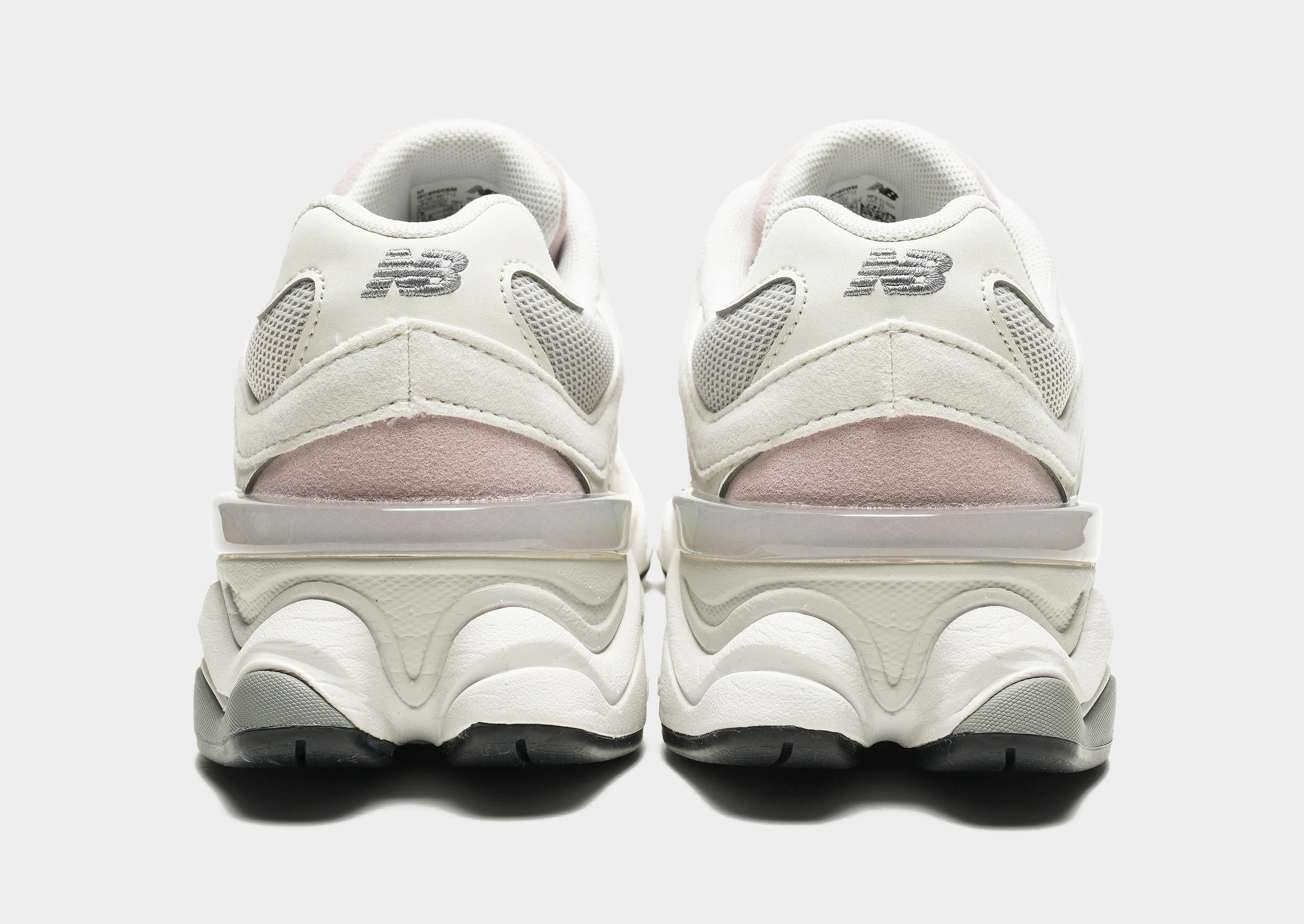 running with water bottle shoes 9060 Junior's