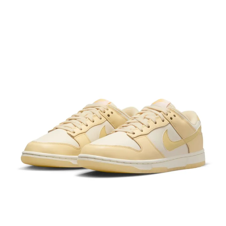 Travel Light Gym Quick W Nike Dunk Low FZ2552-100