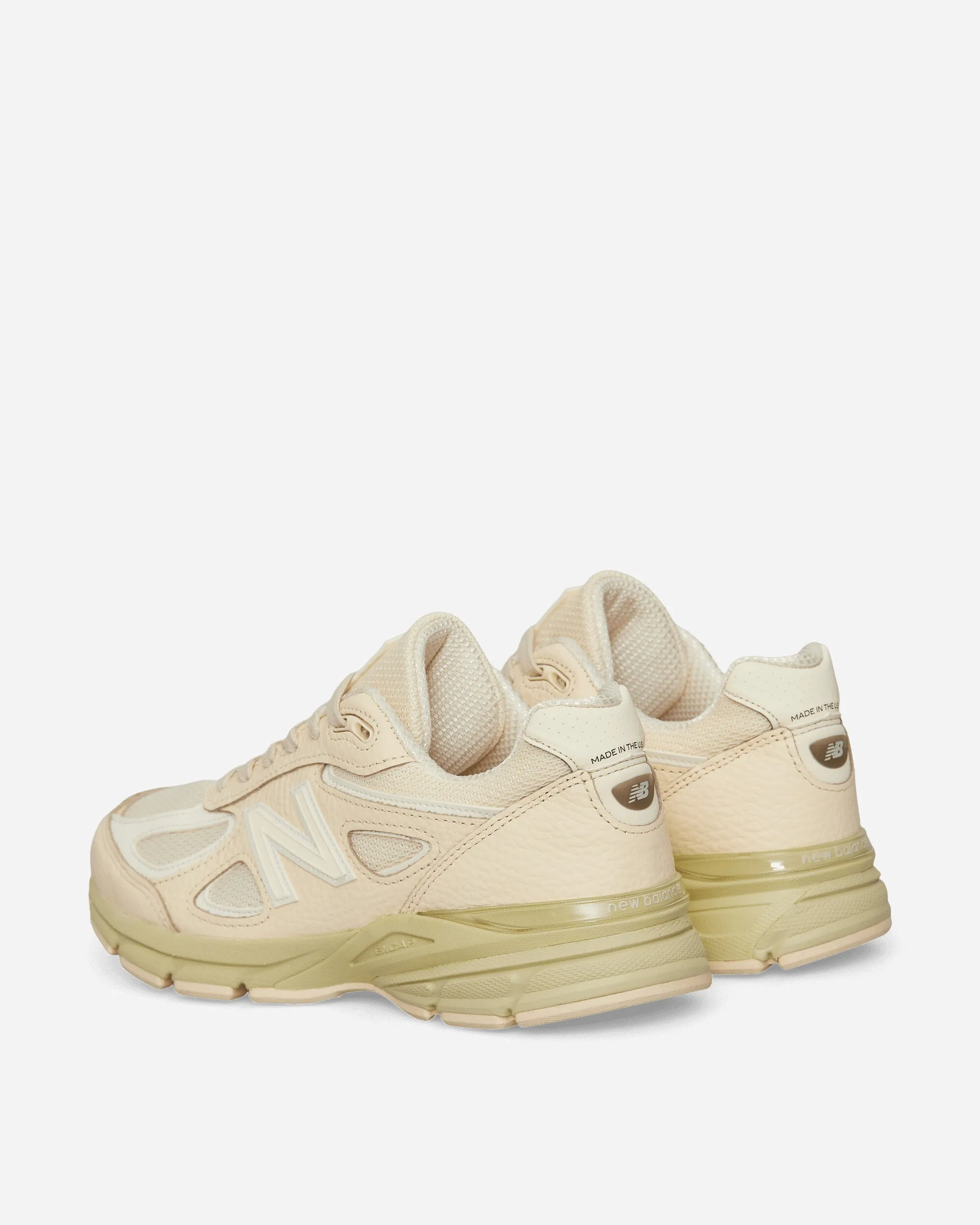 990v4 Sneakers Macadamia Nut / Morel PU midsole TPU Reinforcement