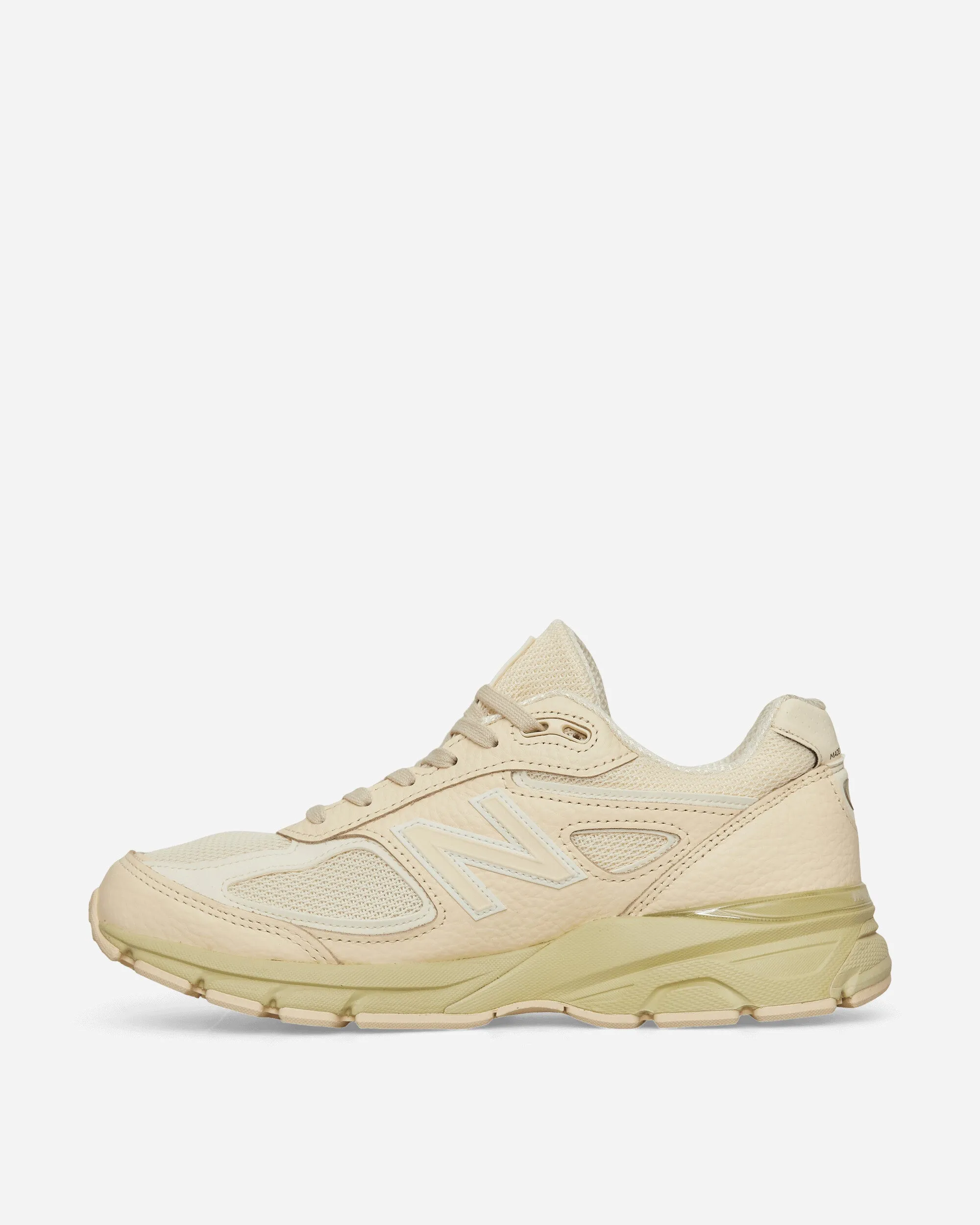 990v4 Sneakers Macadamia Nut / Morel ShockAbsorbing Balanced Sole