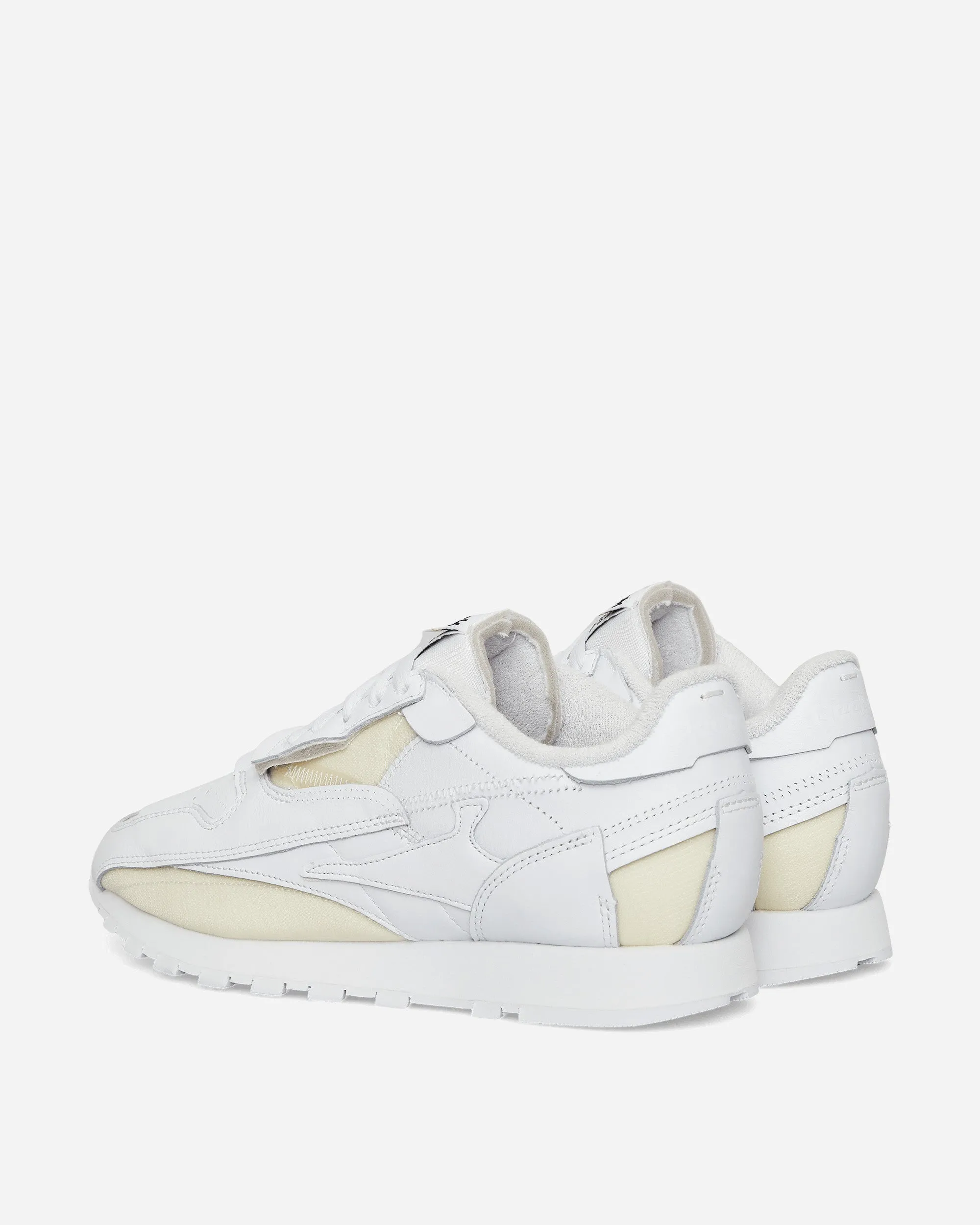 Urban Trekking Thermal Regulation Layer Reebok CL Memory Of Sneakers White