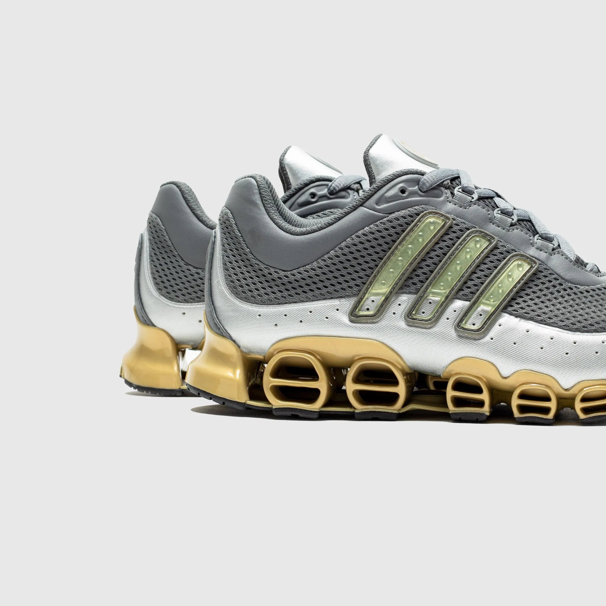 Dual Density Cushioning MEGARIDE "20TH ANNIVERSARY"