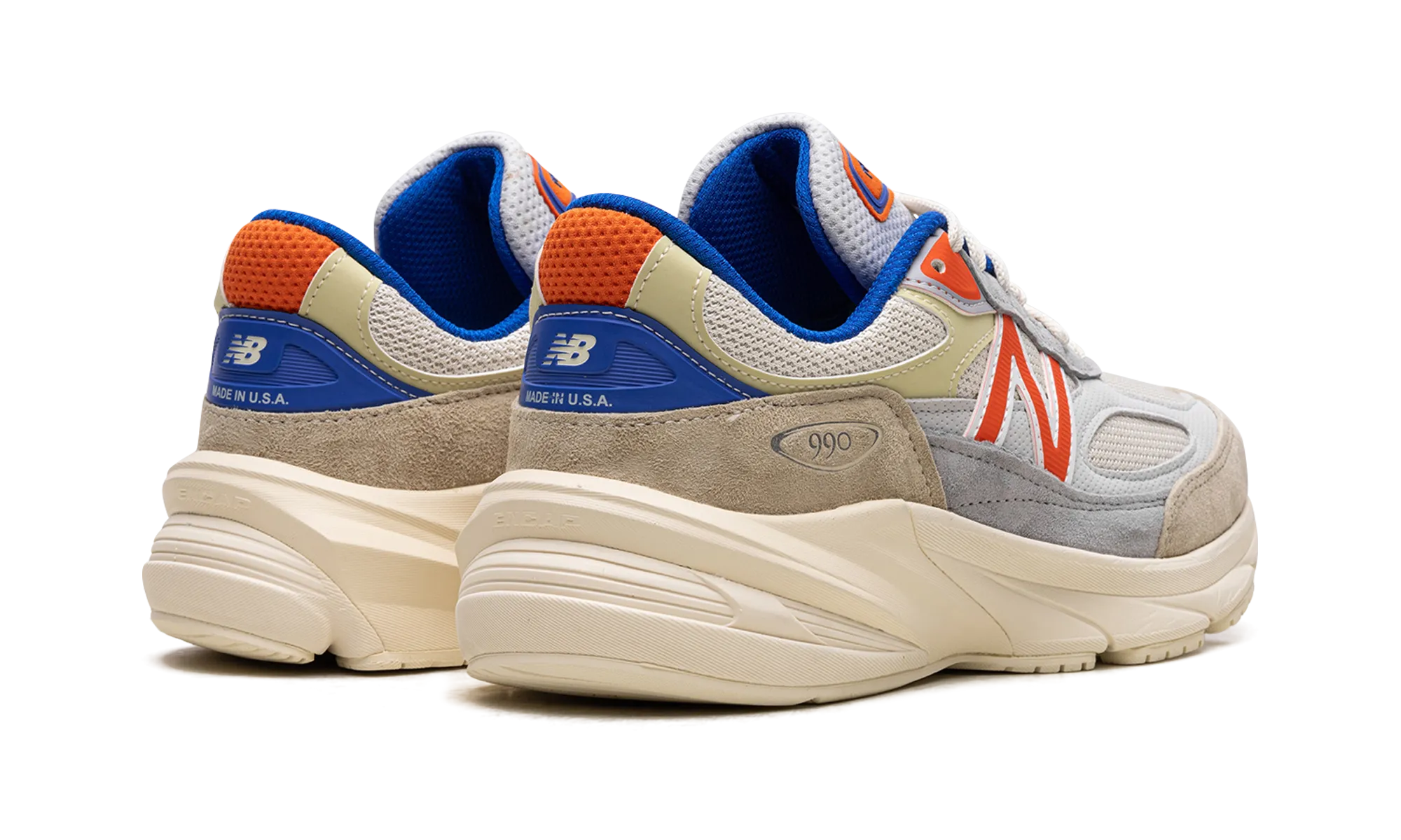 flat track running shoes 990v6 "Kith - Madison Square Garden - Knicks"