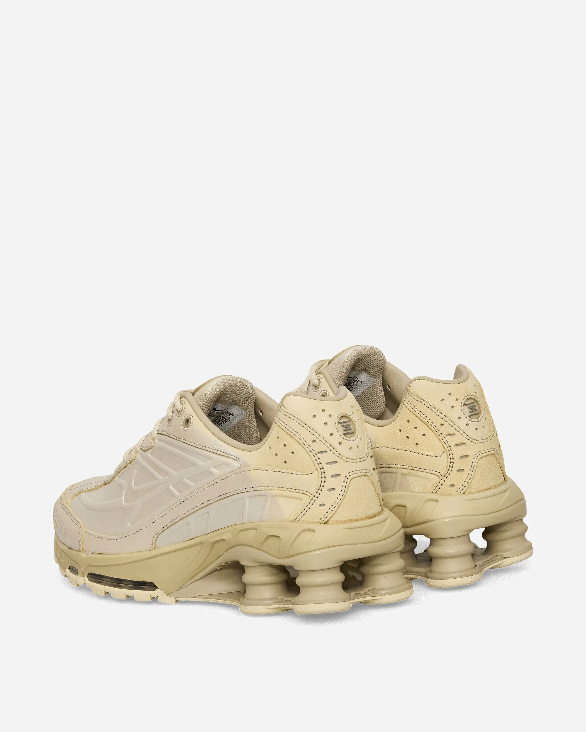 Street Outfit ActiveUse Shox Ride 2 Sneakers Metallic Silver / Desert Khaki