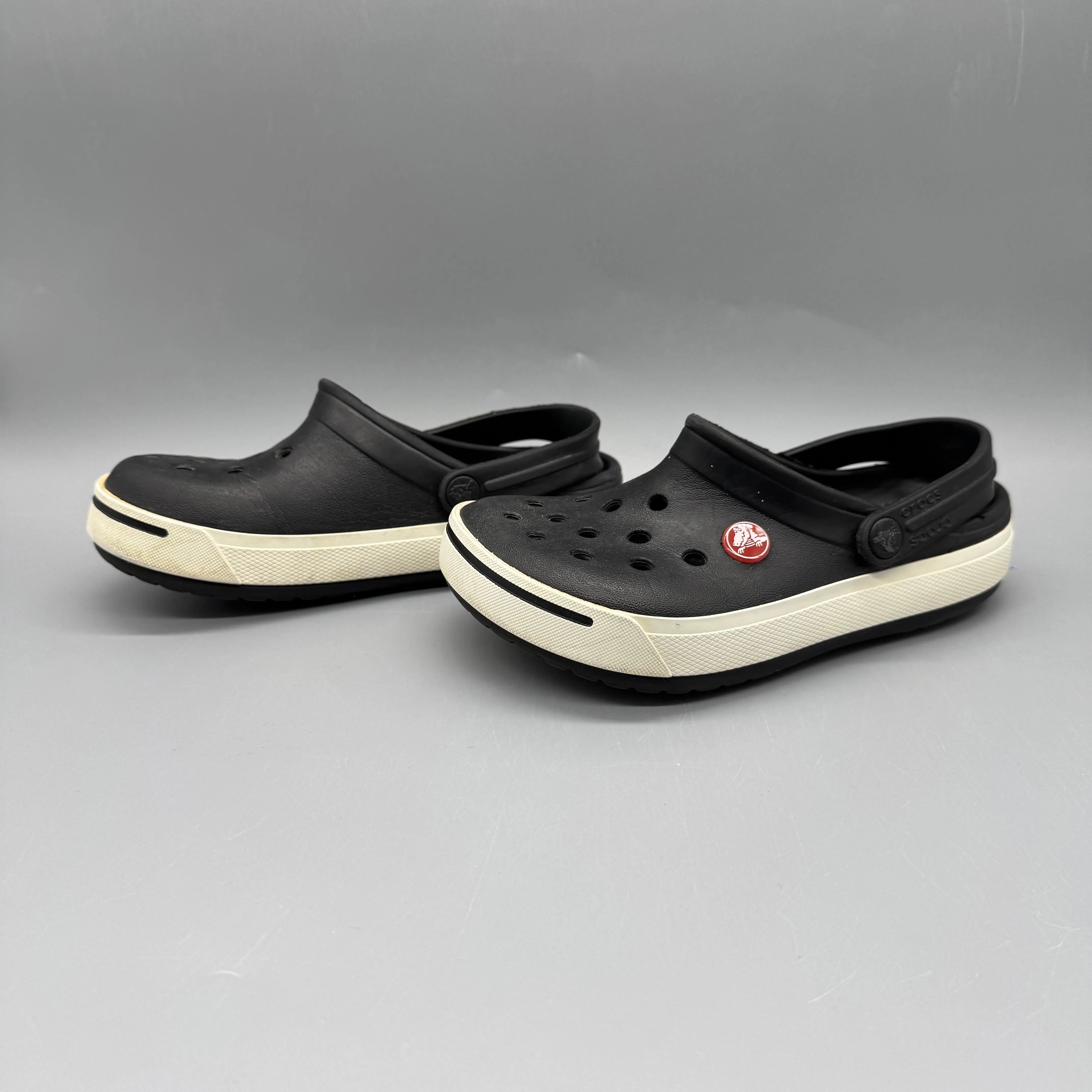 Wedge Heel Crocs / Sandals / J2