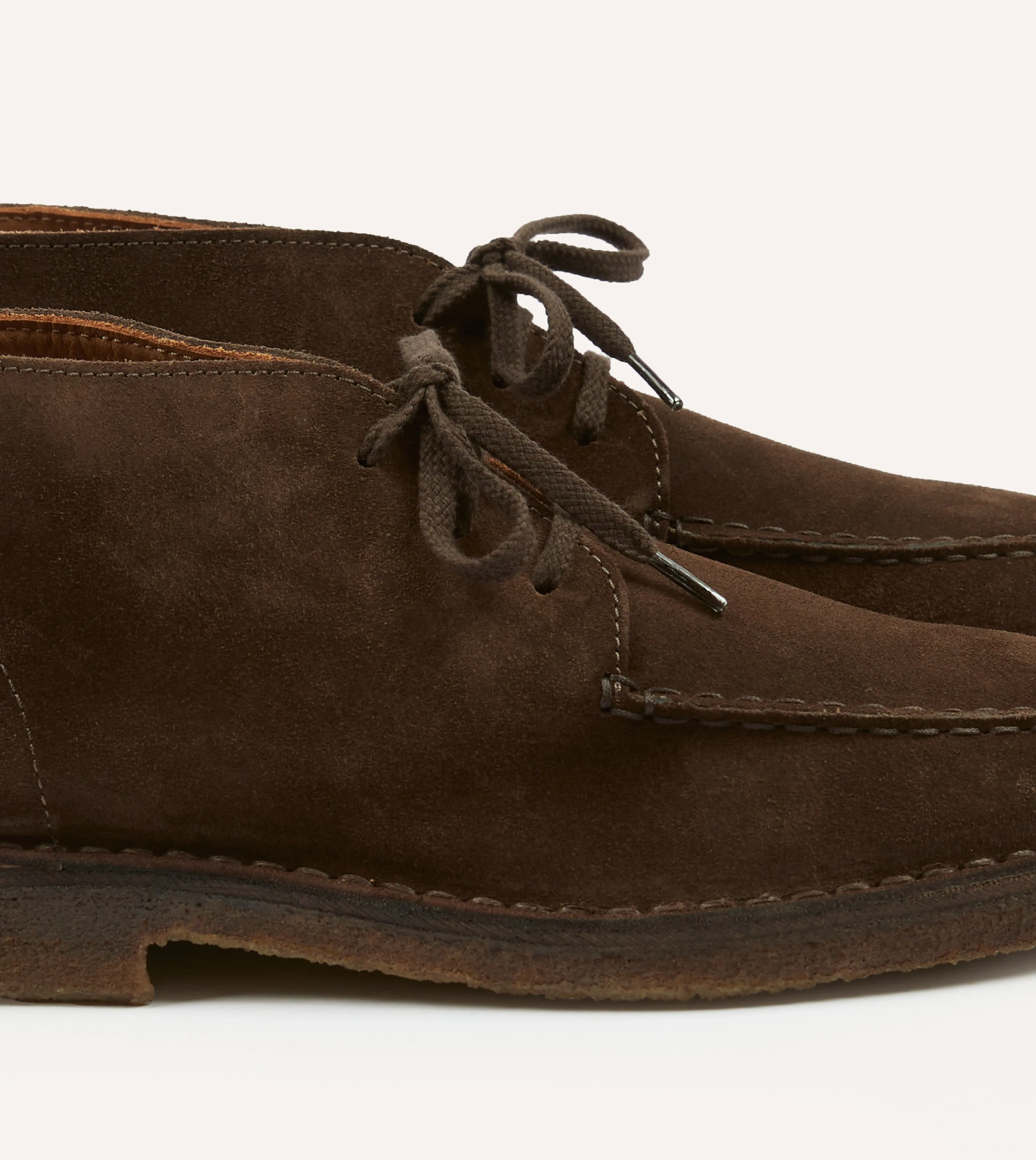 British Style Brushed Finish Crosby Moc-Toe Chukka Boot Brown Suede