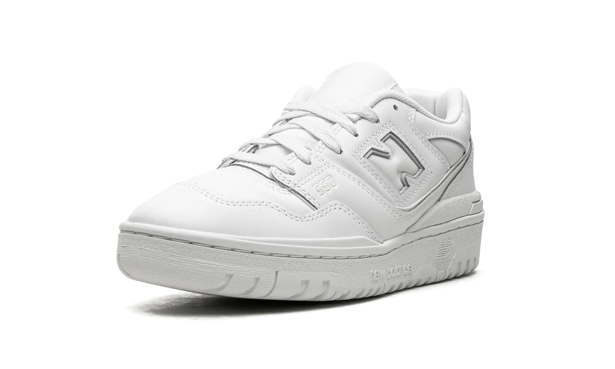 gym running shoe scenario running in a dam area shoes 550 GS "White / White"