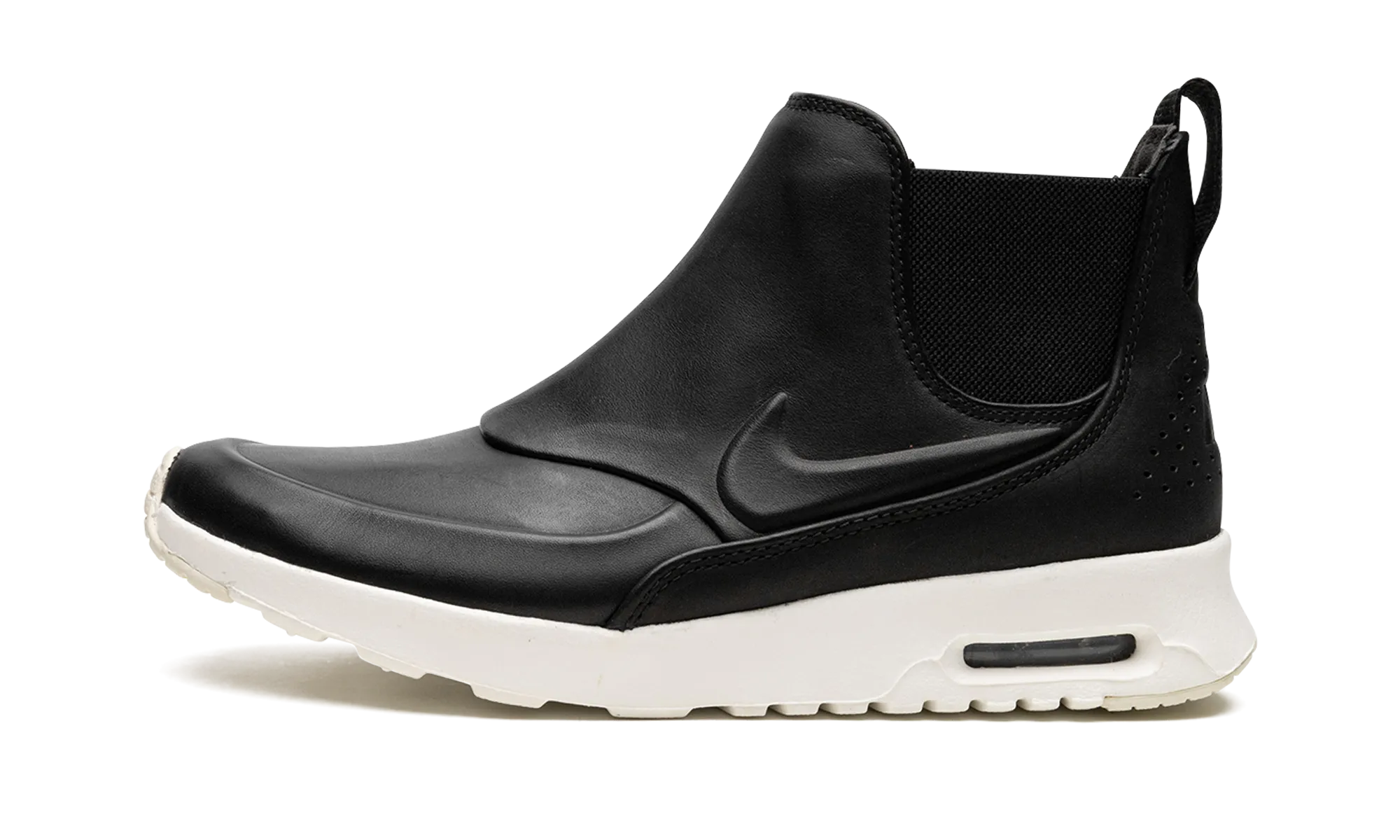 AIR MAX THEA MID WMNS running for a way to stay ahead of the game