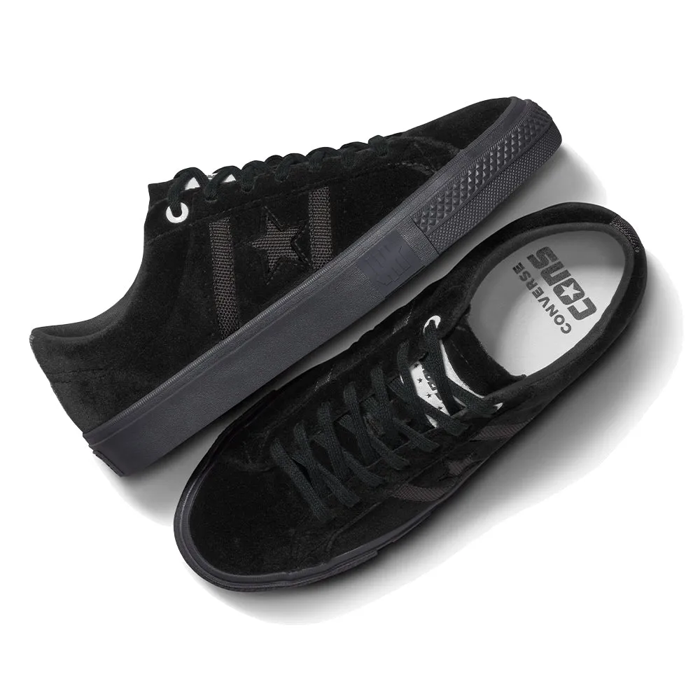 Converse - x UNDEFEATED One Star Academy Pro (Black) Double Stitch