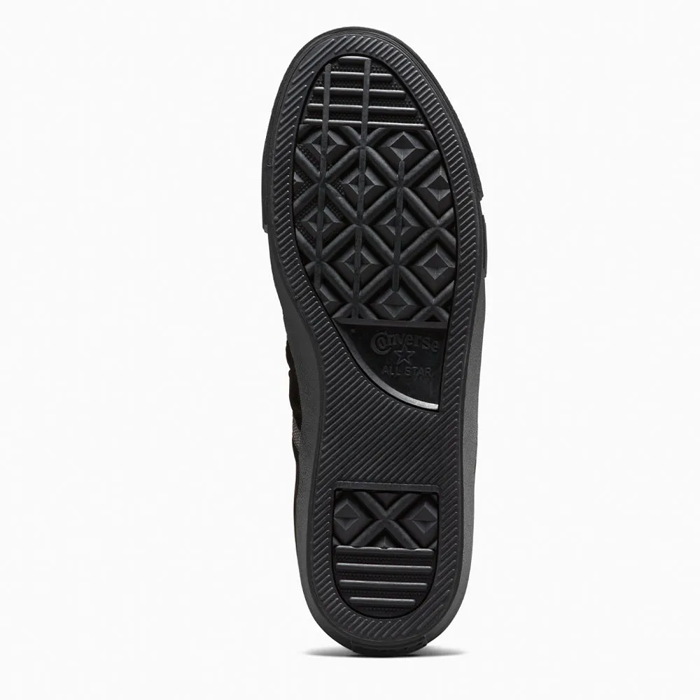 Converse - x UNDEFEATED One Star Academy Pro (Black) Sleek Edge Performance Driven