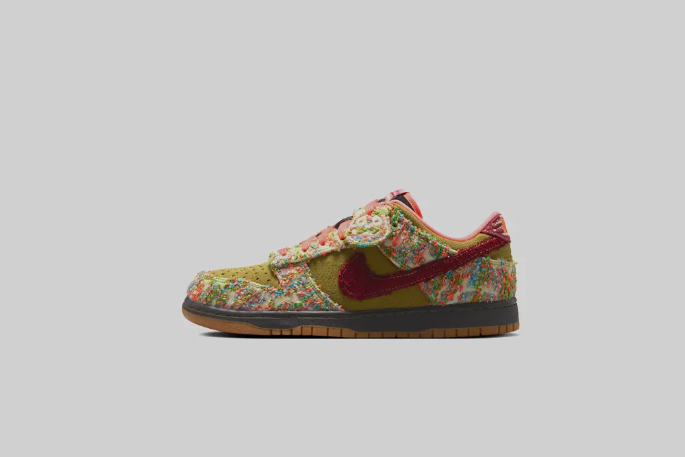 Nike Dunk Low 'Green Curry and White' Fast Track Join Step
