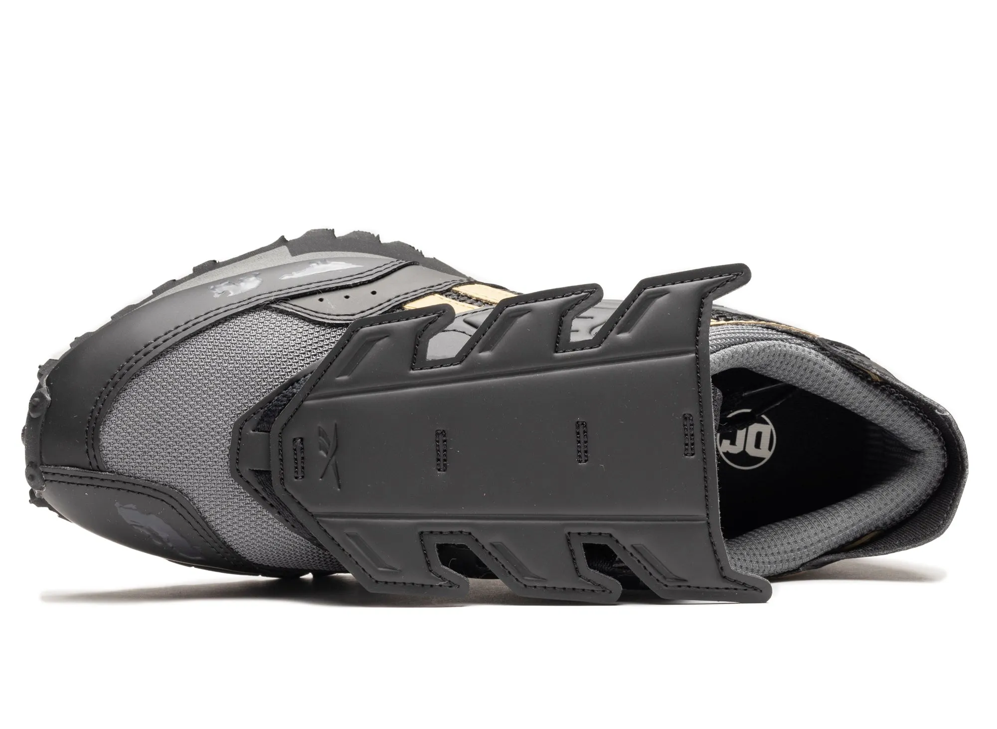 Pose Ready Sport Life DC x Reebok LX 2200 'Batman'