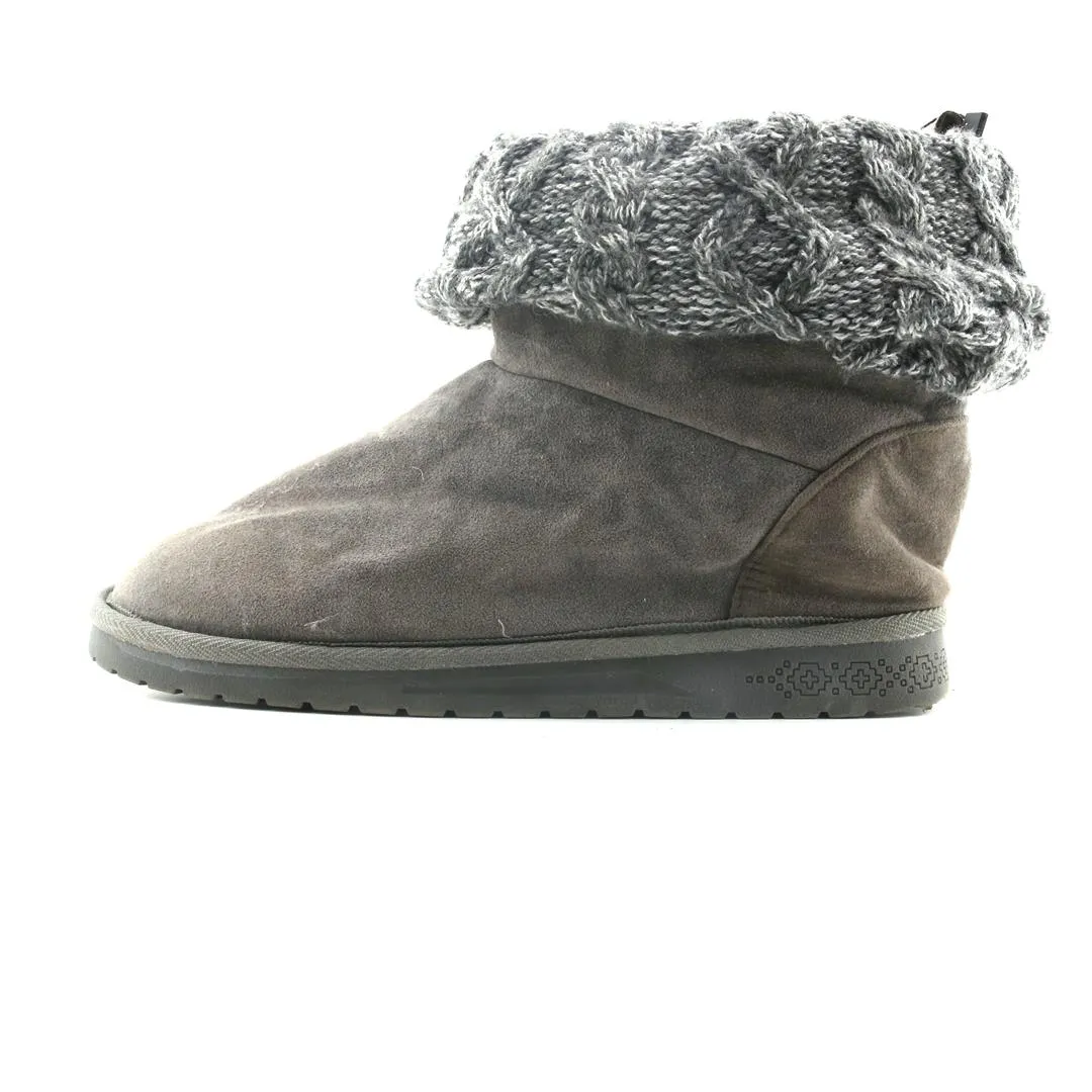 Breathable Material MUK LUKS ACRYLIC