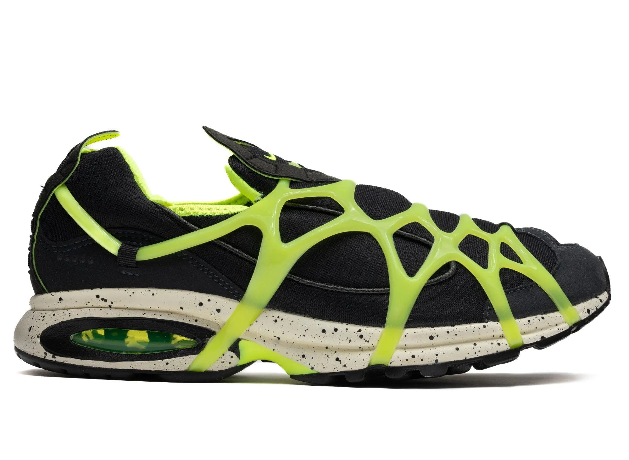 Ultra Light Hiking Trails Show Stage Nike Air Kukini in Black Volt