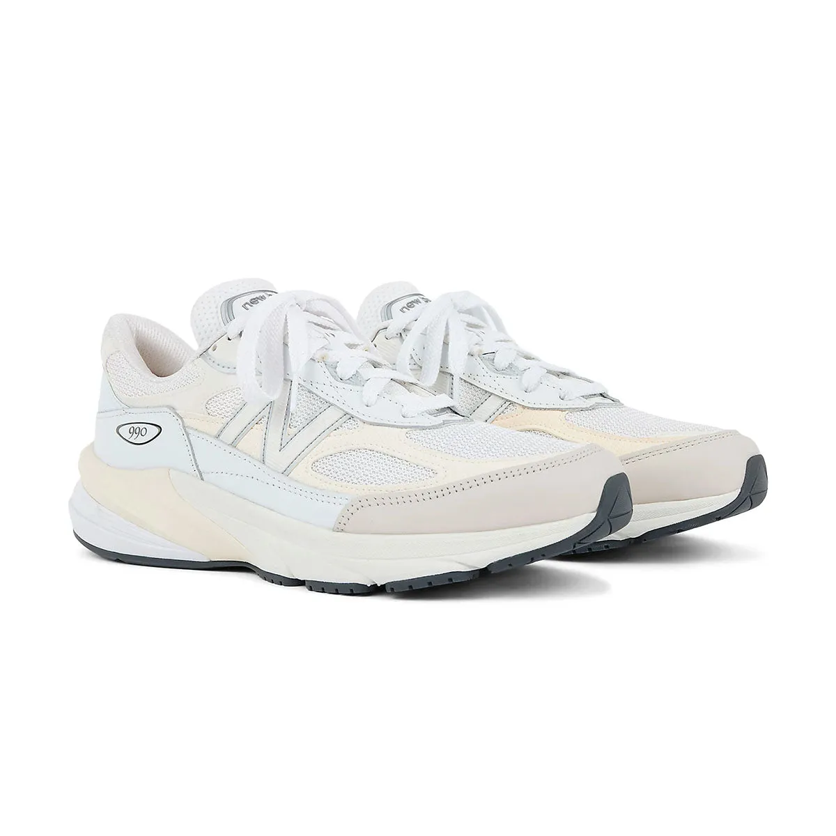 In USA 990v6 'White Sea Salt' Cool Look suitable for amateurs