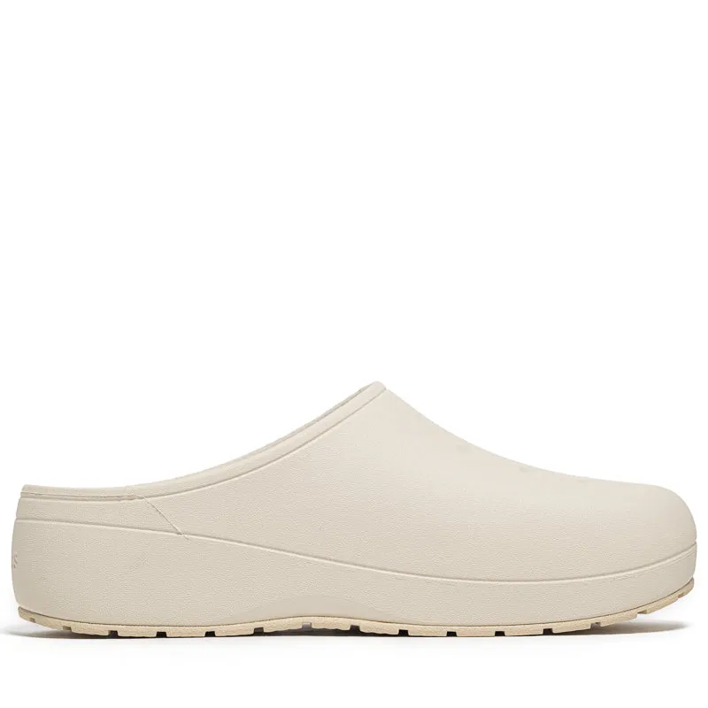 Crocs Classic Quiet Clog - Stucco Walk Style