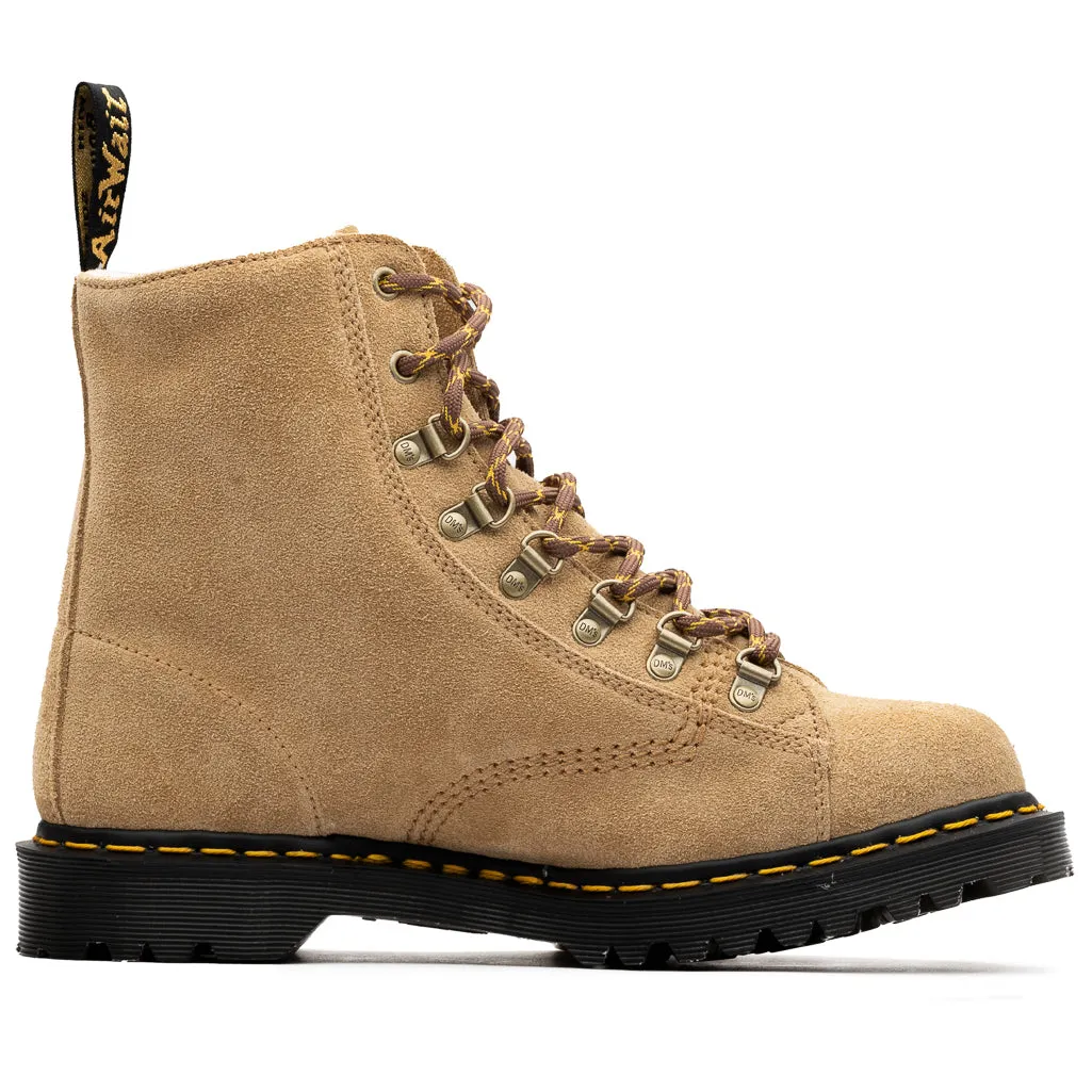 Airport Look Shopping Mall Dr. Martens Barton Suede Boots - Sand