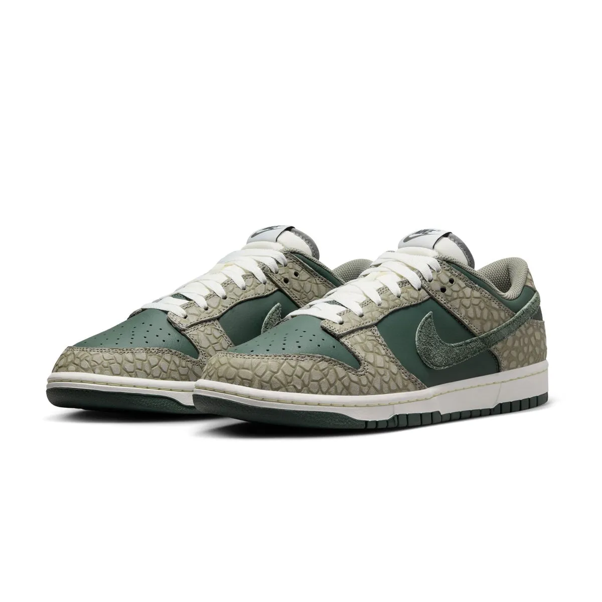 snowboarders' control Dunk Low Retro Premium 'Urban Landscape 2.0'