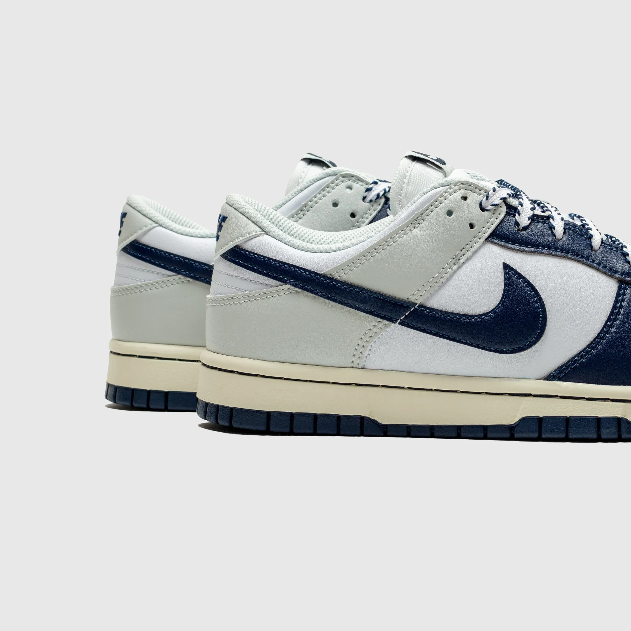 DUNK LOW RETRO "YANKEES" Stretch Loops