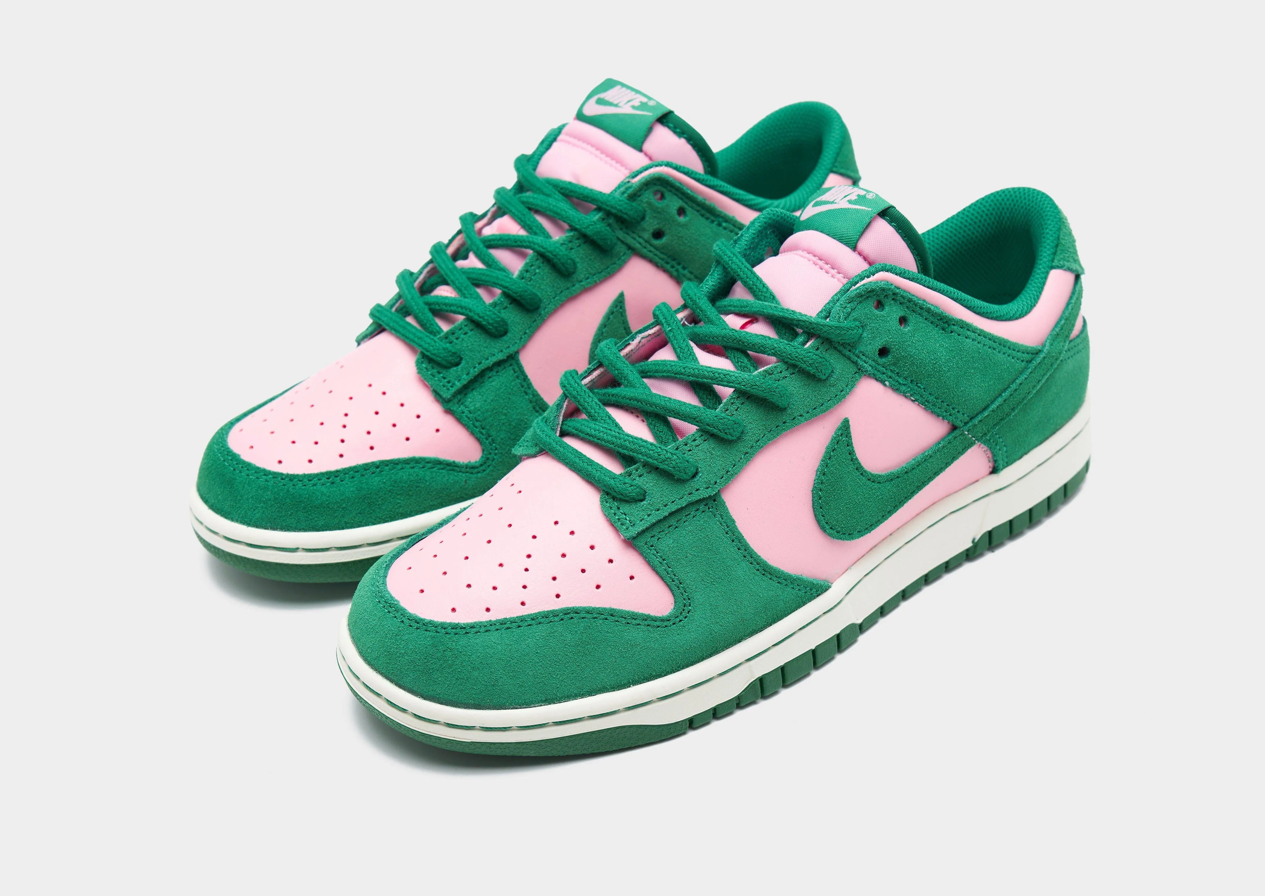 Dunk Low Retro SE High Heel