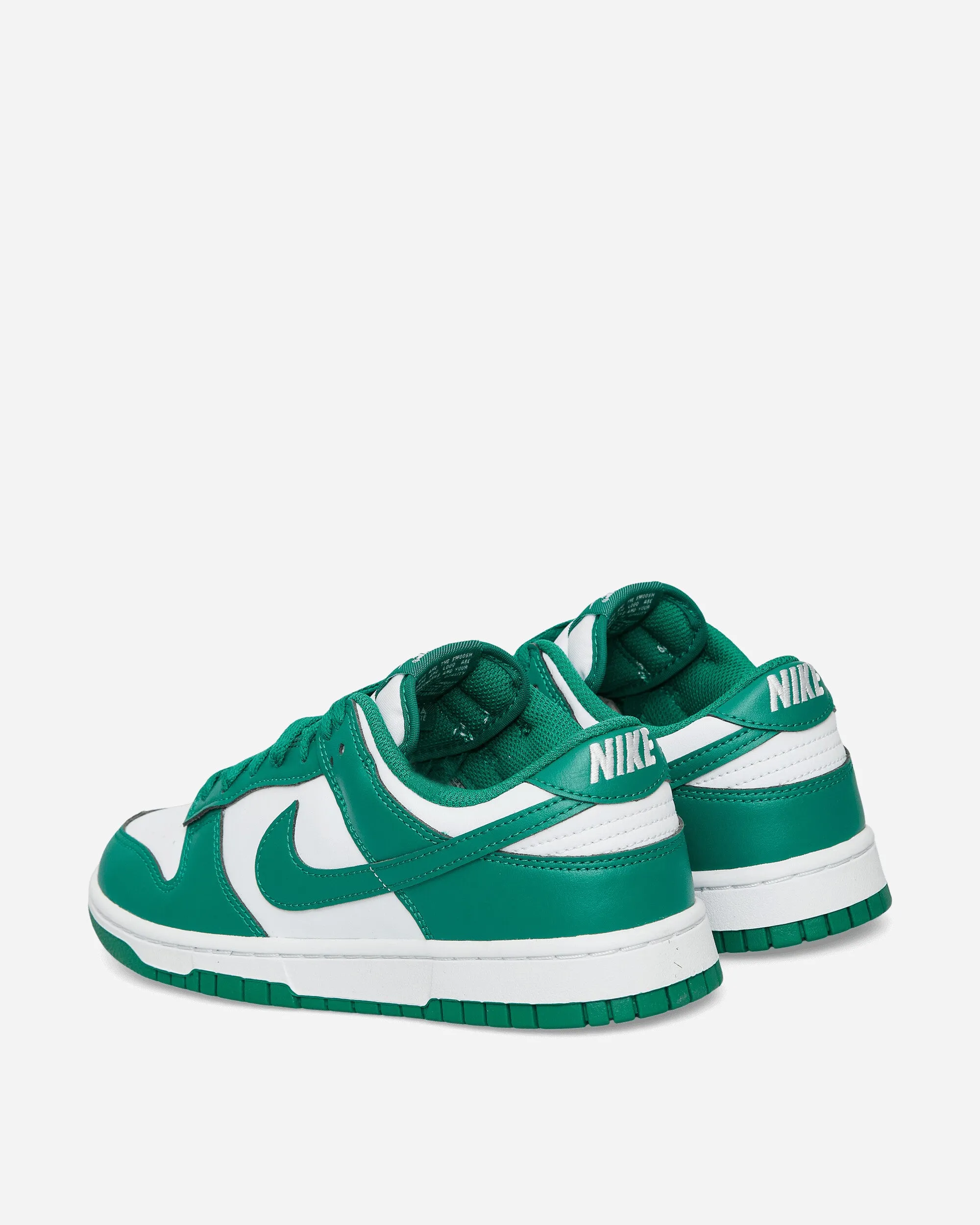 Dunk Low Sneakers White / Malachite Outfit Blend All Fit
